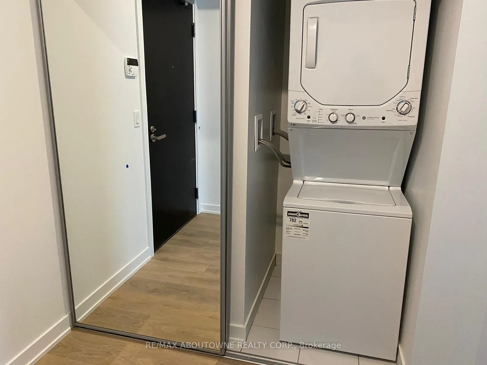 Photo 6 of Unit 5109, 501 Yonge Street, Toronto, Church-Yonge Corridor — HOMEH