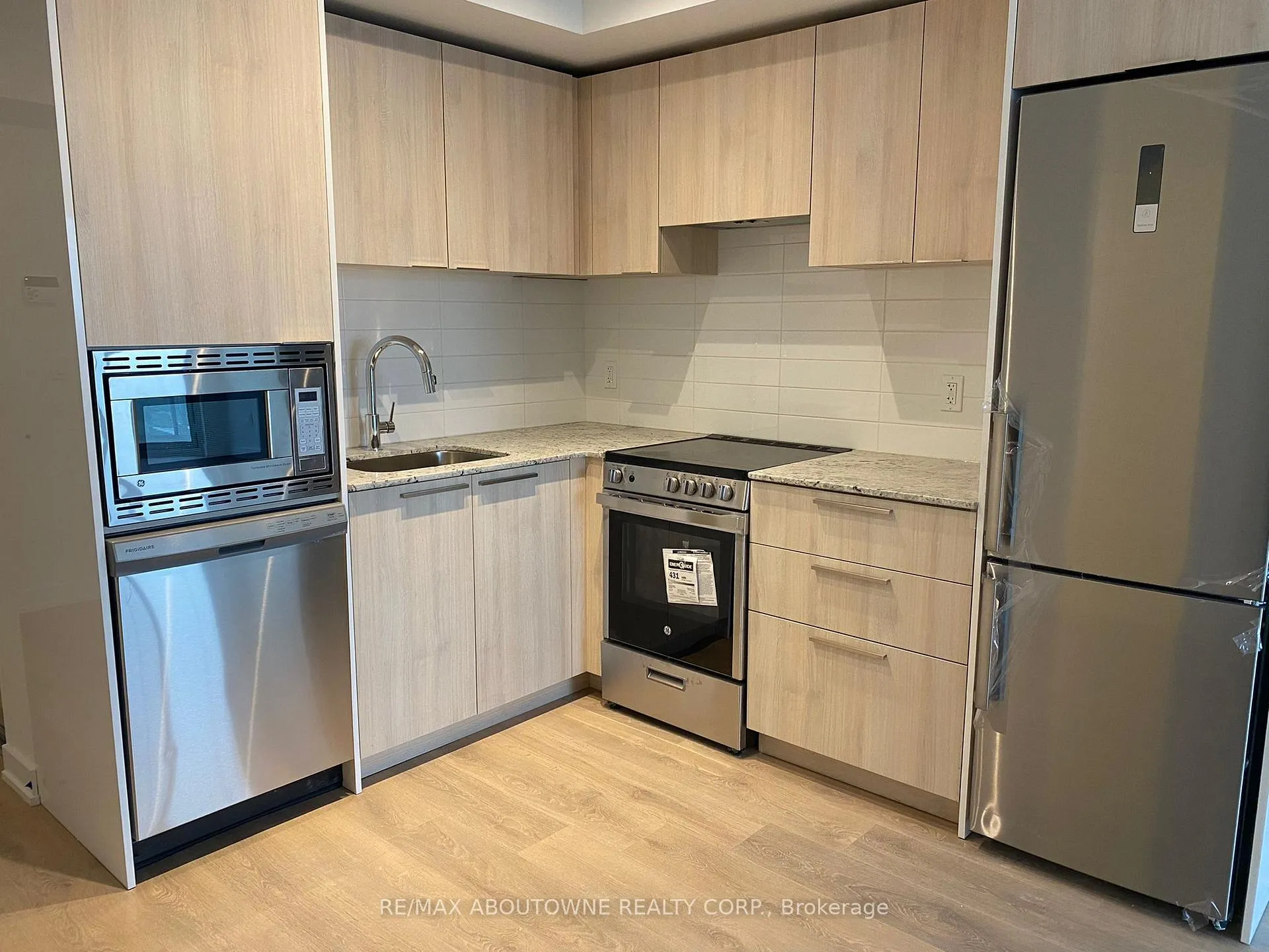 Photo 11 of Unit 5109, 501 Yonge Street, Toronto, Church-Yonge Corridor — HOMEH
