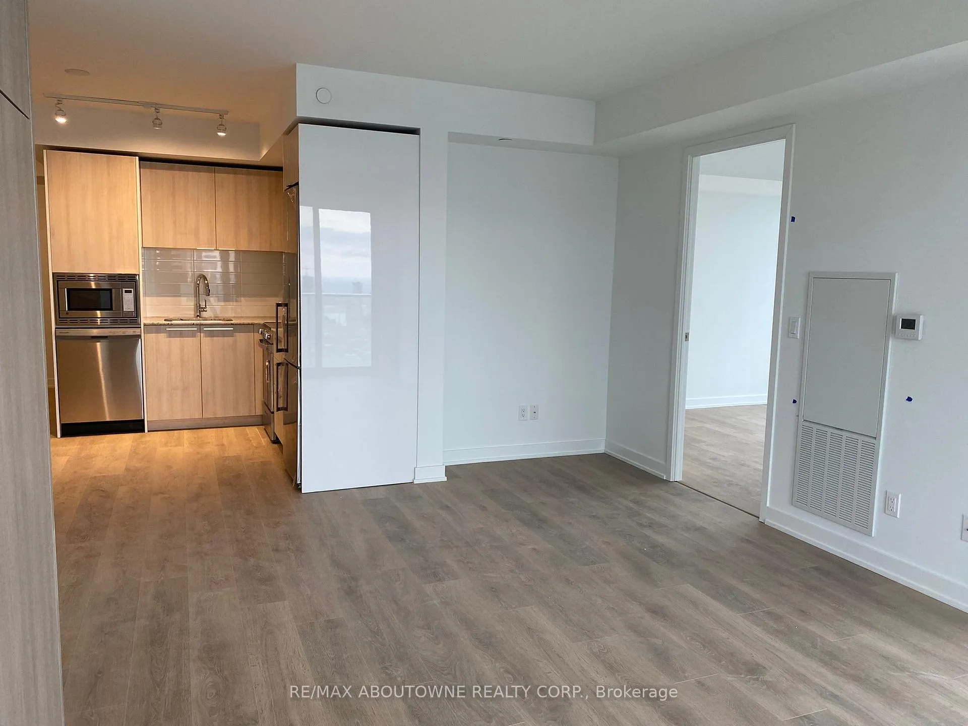 Photo 14 of Unit 5109, 501 Yonge Street, Toronto, Church-Yonge Corridor — HOMEH