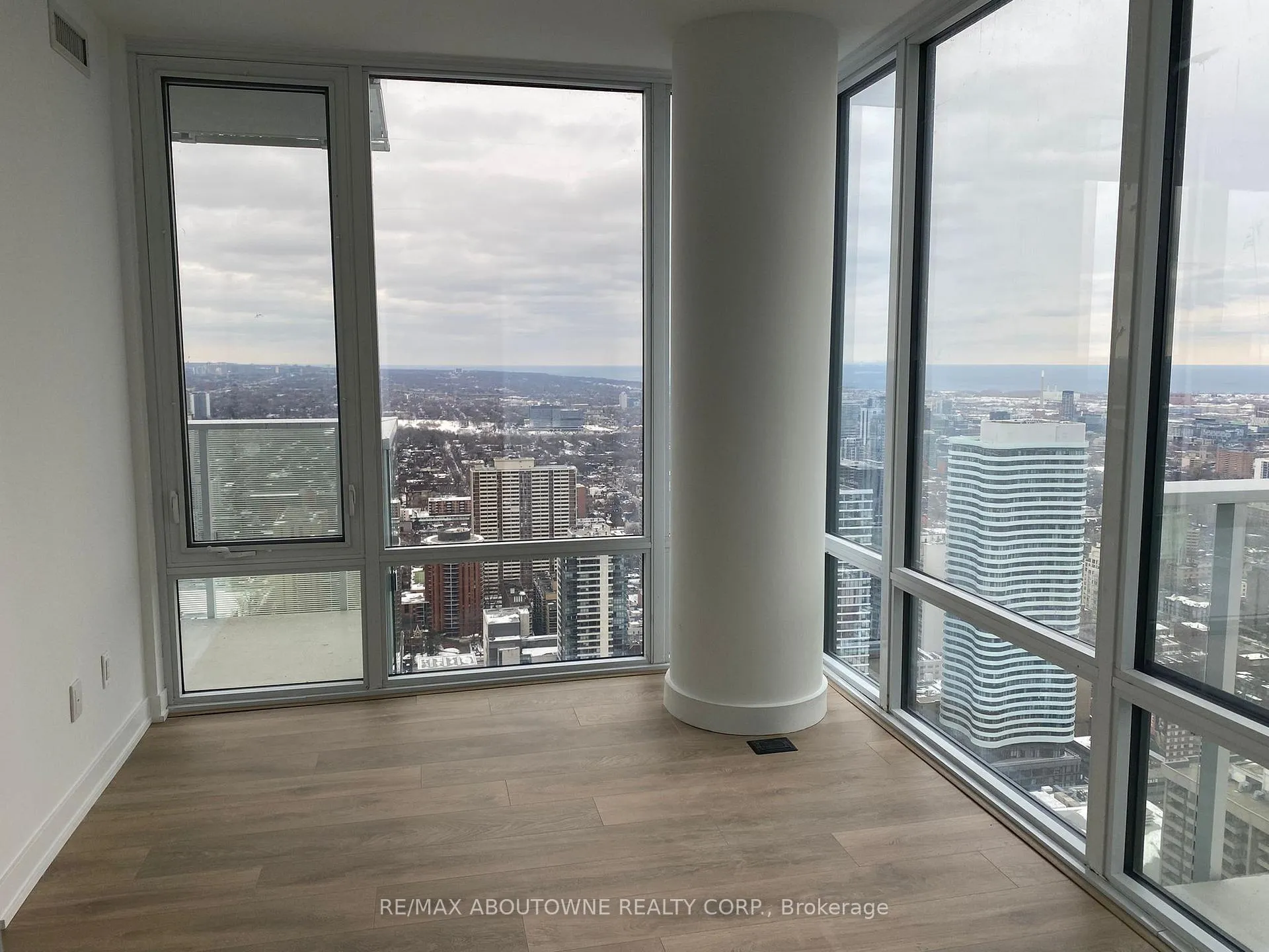 Photo 21 of Unit 5109, 501 Yonge Street, Toronto, Church-Yonge Corridor — HOMEH