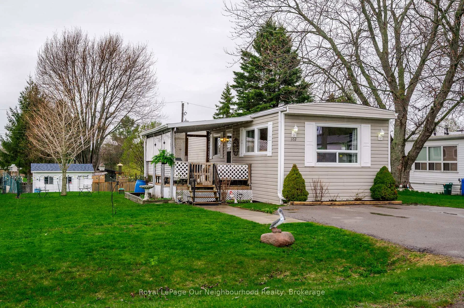 Photo 1 of 302 Lynn Crescent, Hamilton Township, Rural Hamilton — HOMEH