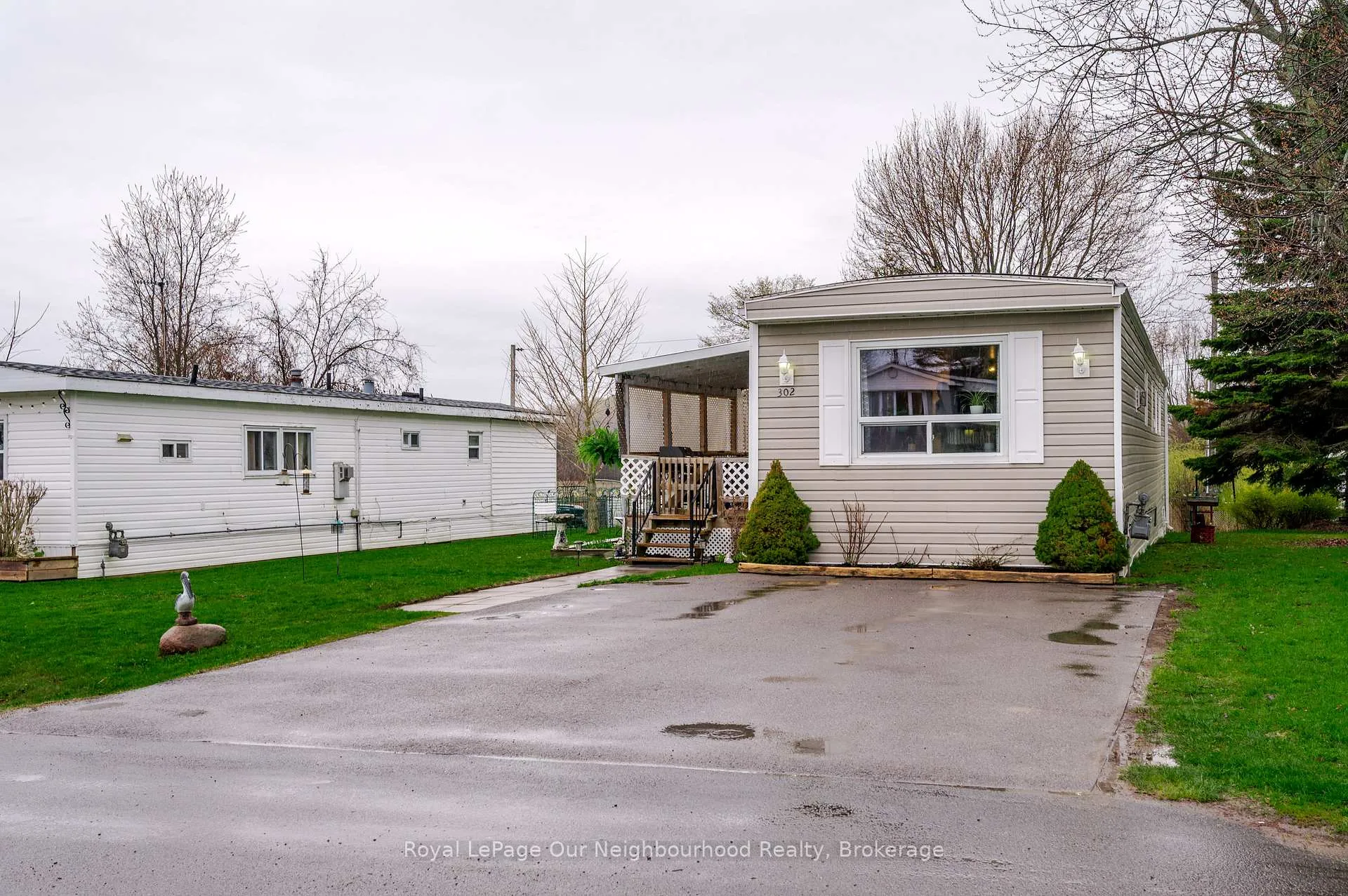 Photo 2 of 302 Lynn Crescent, Hamilton Township, Rural Hamilton — HOMEH