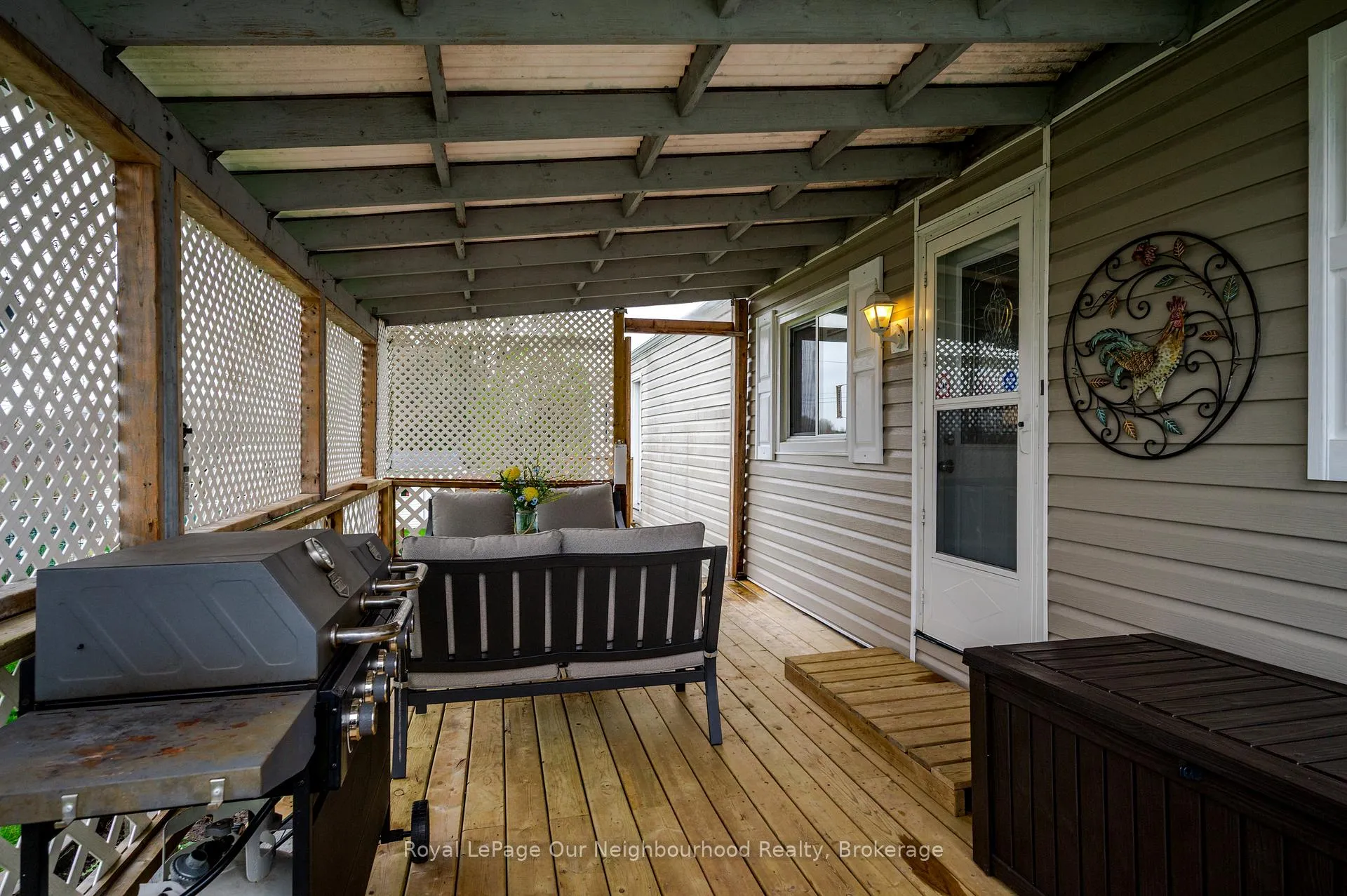 Photo 4 of 302 Lynn Crescent, Hamilton Township, Rural Hamilton — HOMEH