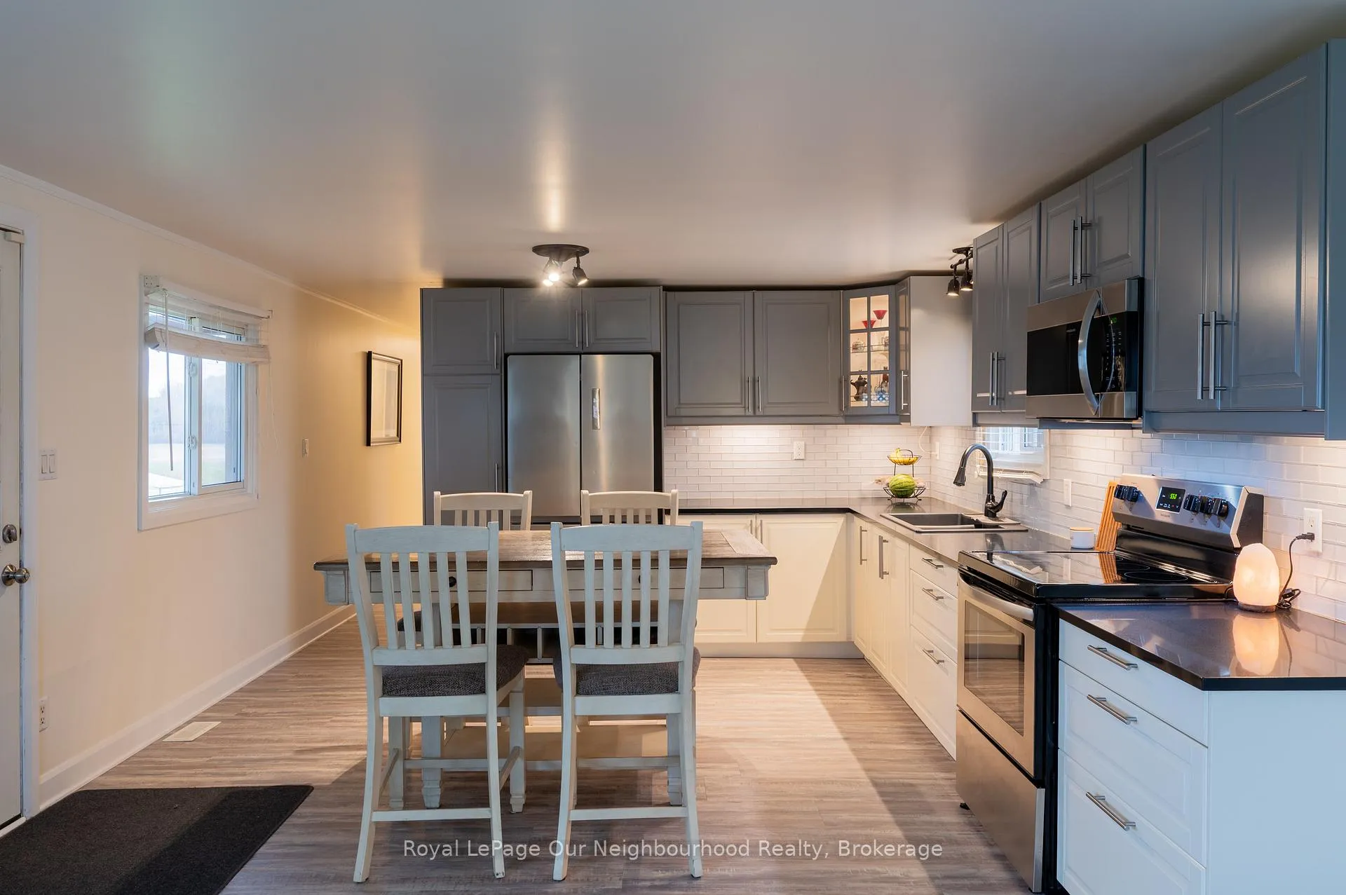 Photo 7 of 302 Lynn Crescent, Hamilton Township, Rural Hamilton — HOMEH