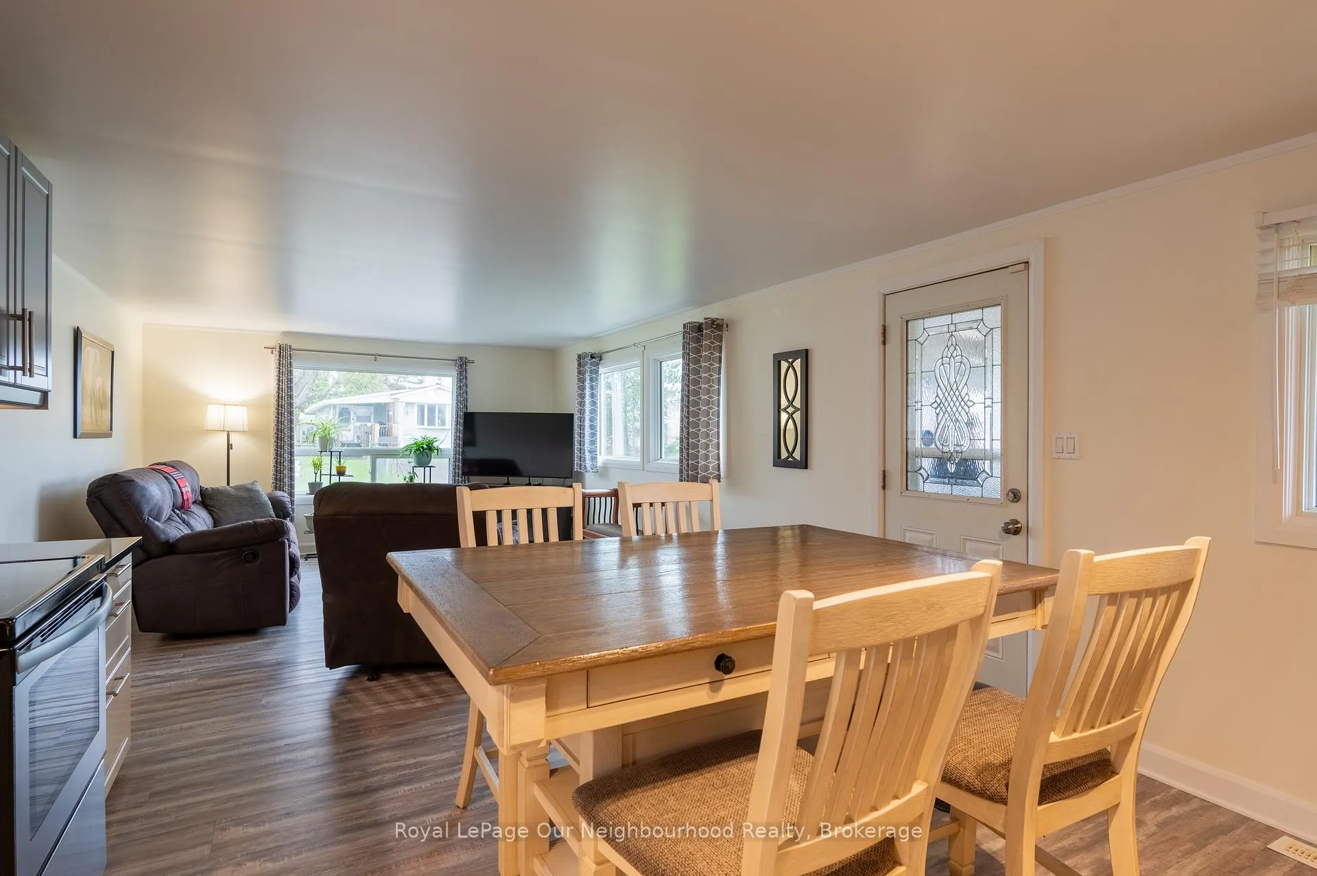 Photo 9 of 302 Lynn Crescent, Hamilton Township, Rural Hamilton — HOMEH