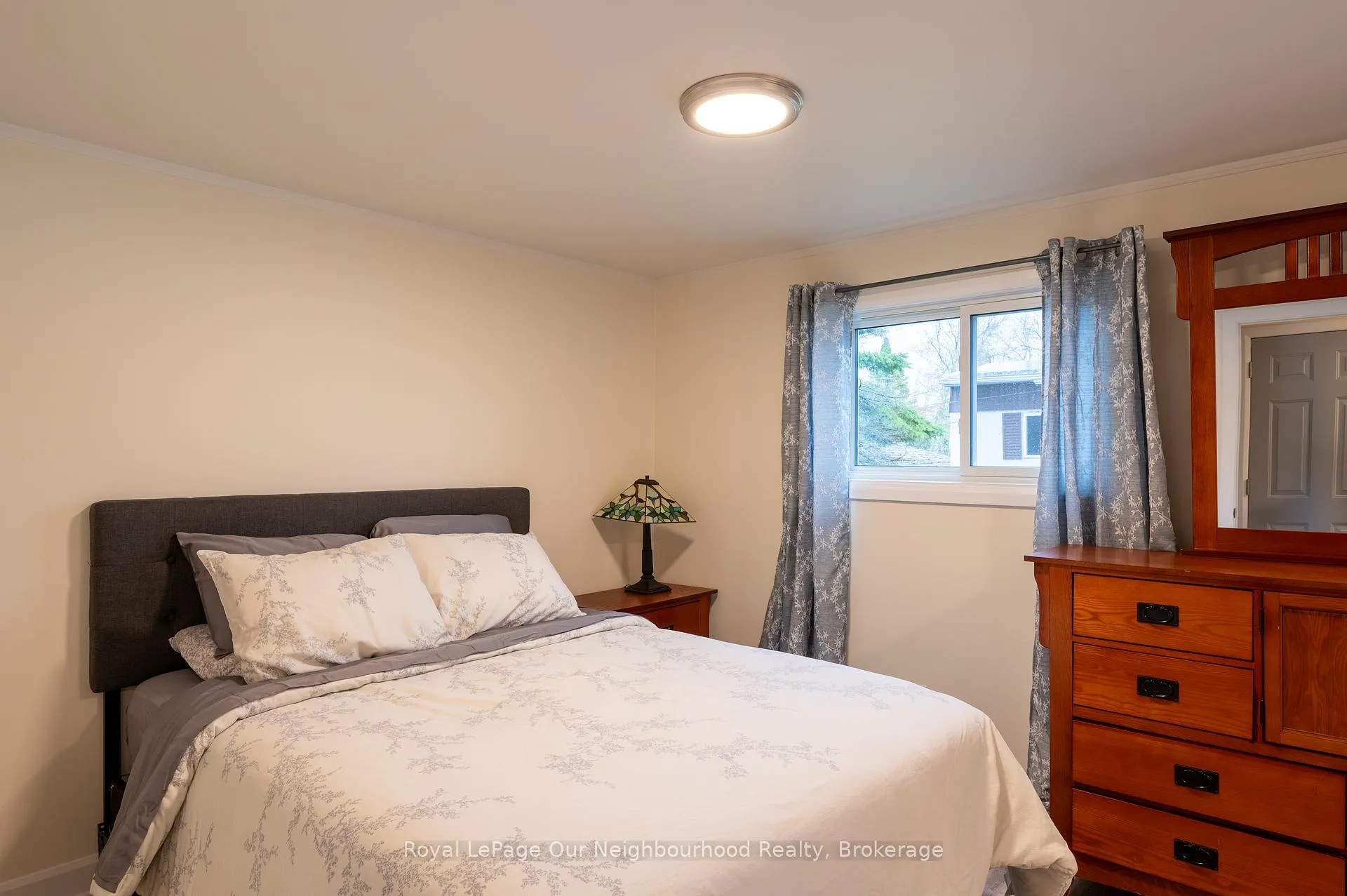 Photo 12 of 302 Lynn Crescent, Hamilton Township, Rural Hamilton — HOMEH