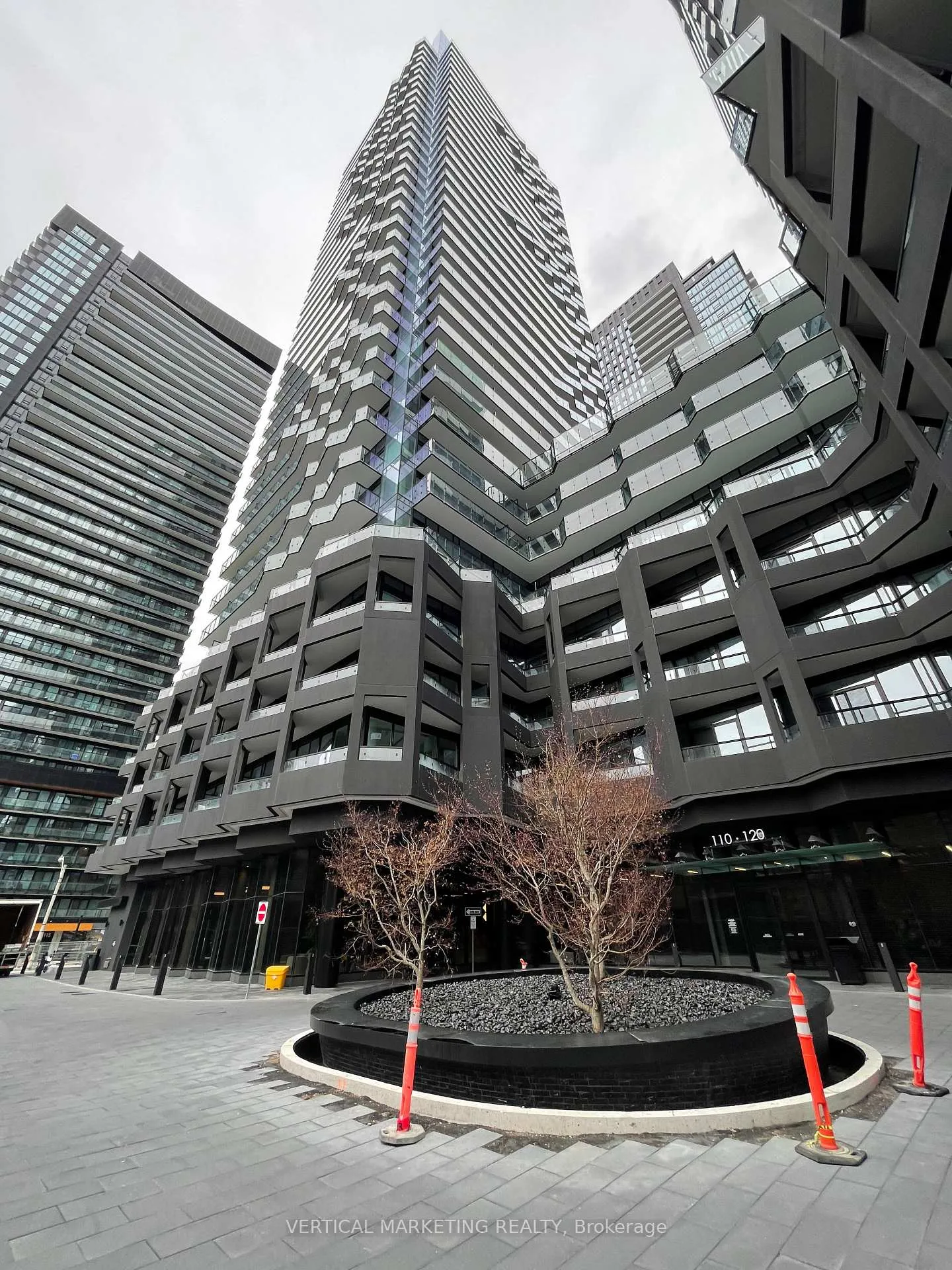 Photo 1 of Unit LPH01, 110 Broadway Avenue, Toronto, Mount Pleasant West — HOMEH