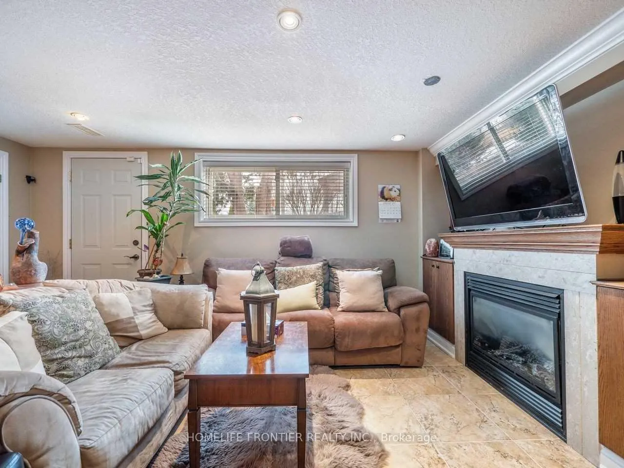 Photo 18 of 1049 7th Line S, Innisfil, Alcona — HOMEH