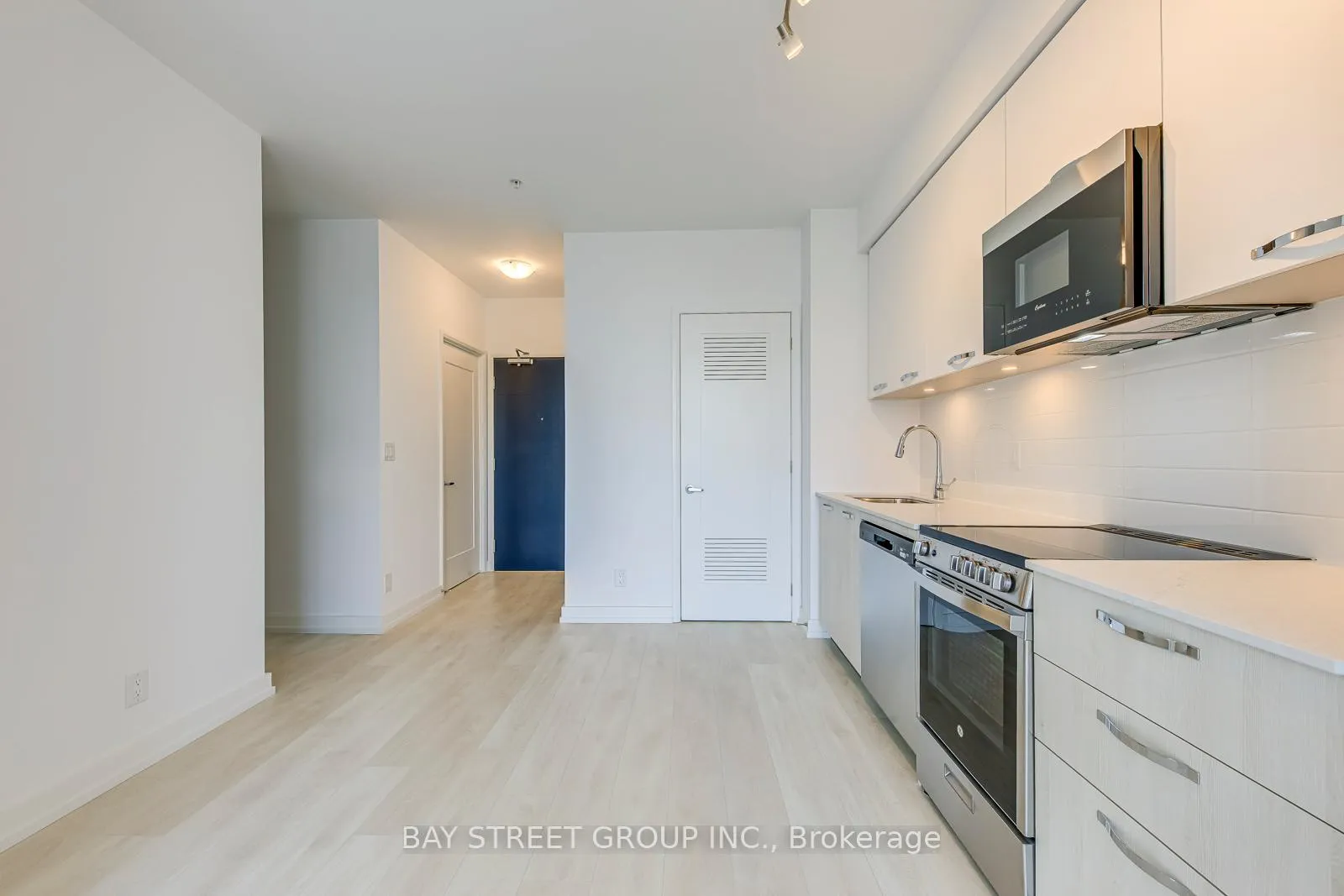 Photo 9 of Unit 1504, 75 James Street S, Hamilton, Corktown — HOMEH