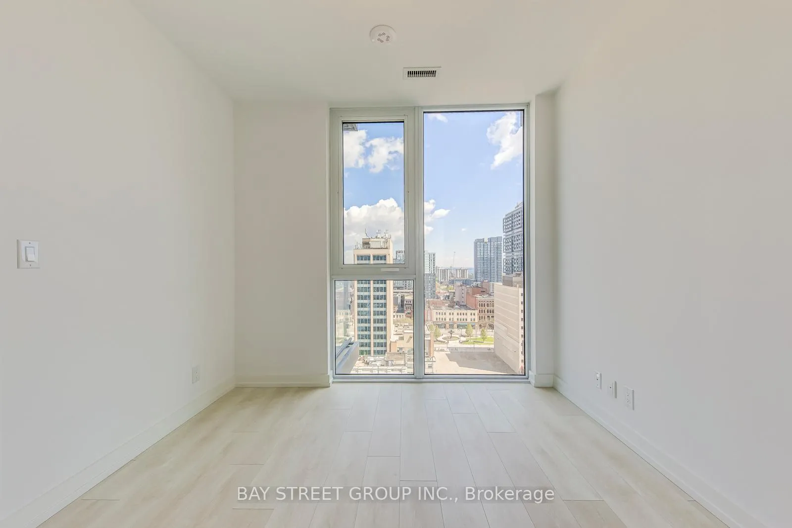 Photo 21 of Unit 1504, 75 James Street S, Hamilton, Corktown — HOMEH