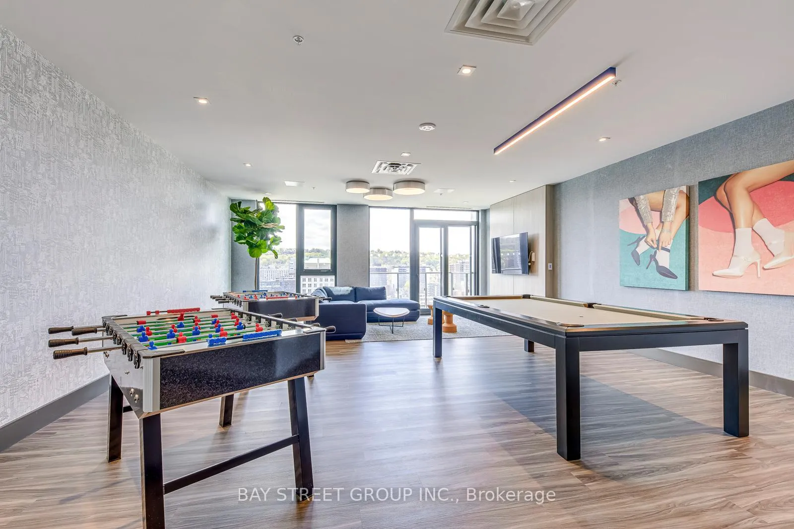 Photo 33 of Unit 1504, 75 James Street S, Hamilton, Corktown — HOMEH