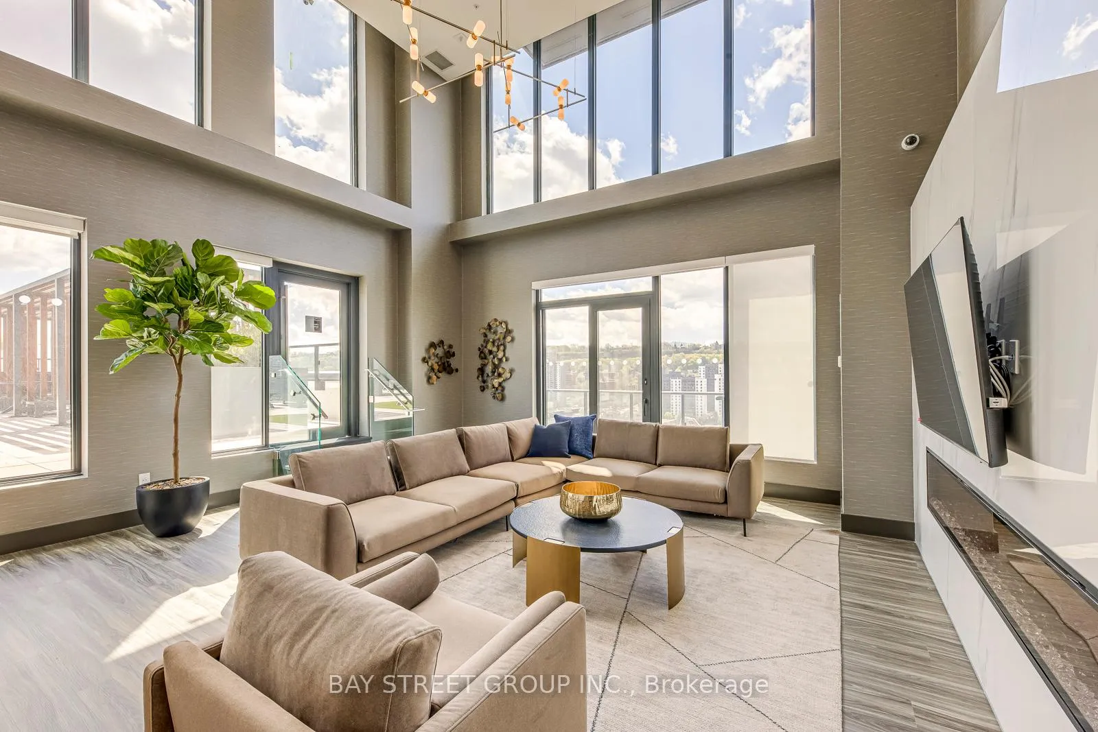 Photo 37 of Unit 1504, 75 James Street S, Hamilton, Corktown — HOMEH