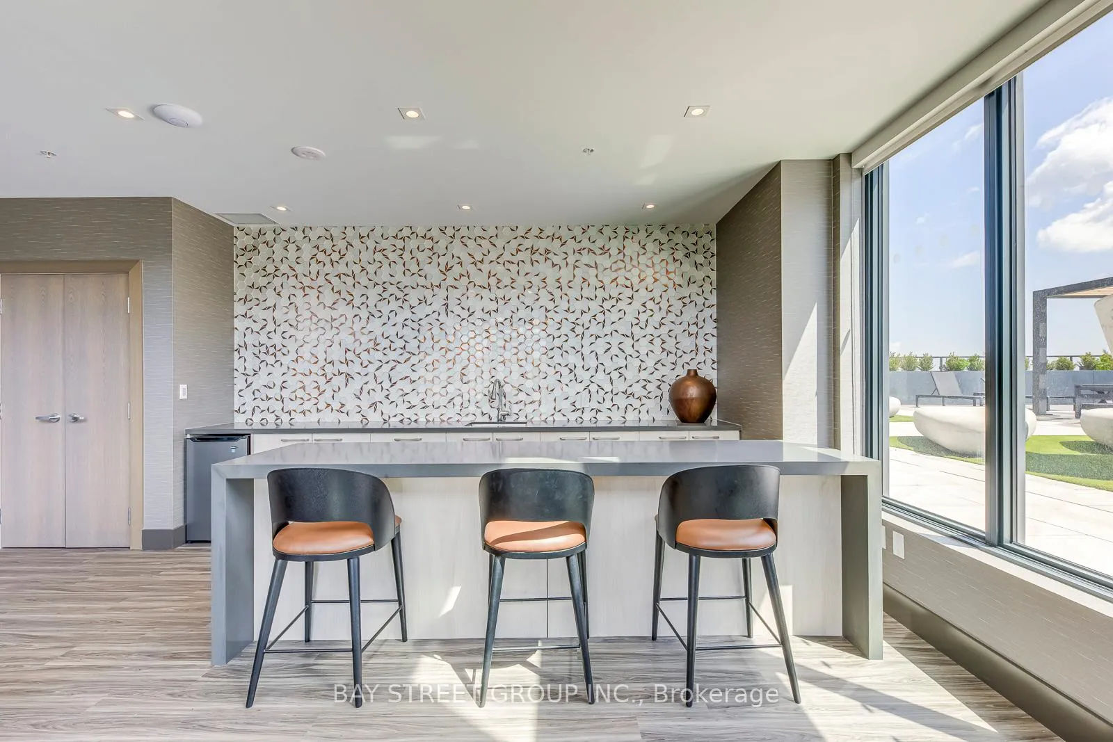 Photo 38 of Unit 1504, 75 James Street S, Hamilton, Corktown — HOMEH