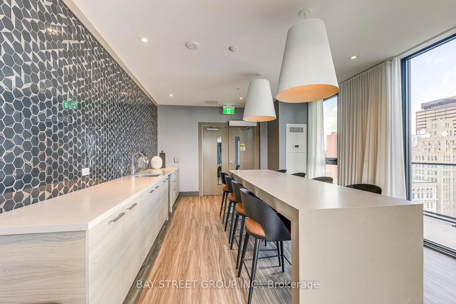 Photo 41 of Unit 1504, 75 James Street S, Hamilton, Corktown — HOMEH