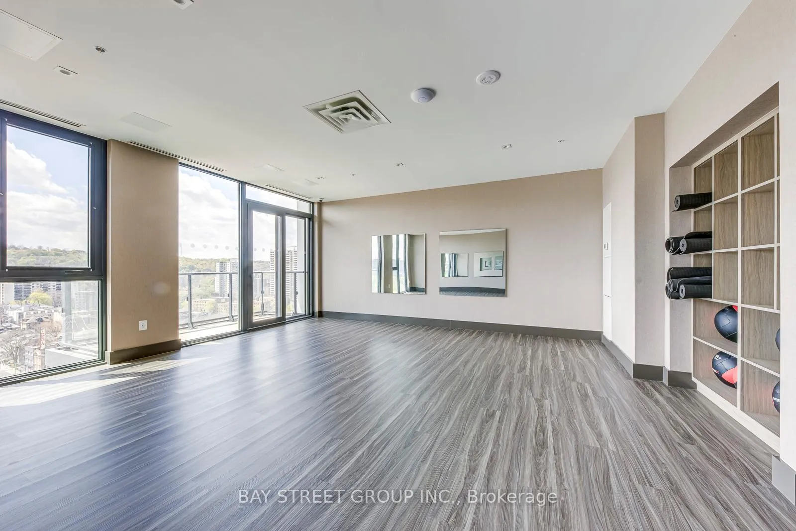 Photo 47 of Unit 1504, 75 James Street S, Hamilton, Corktown — HOMEH