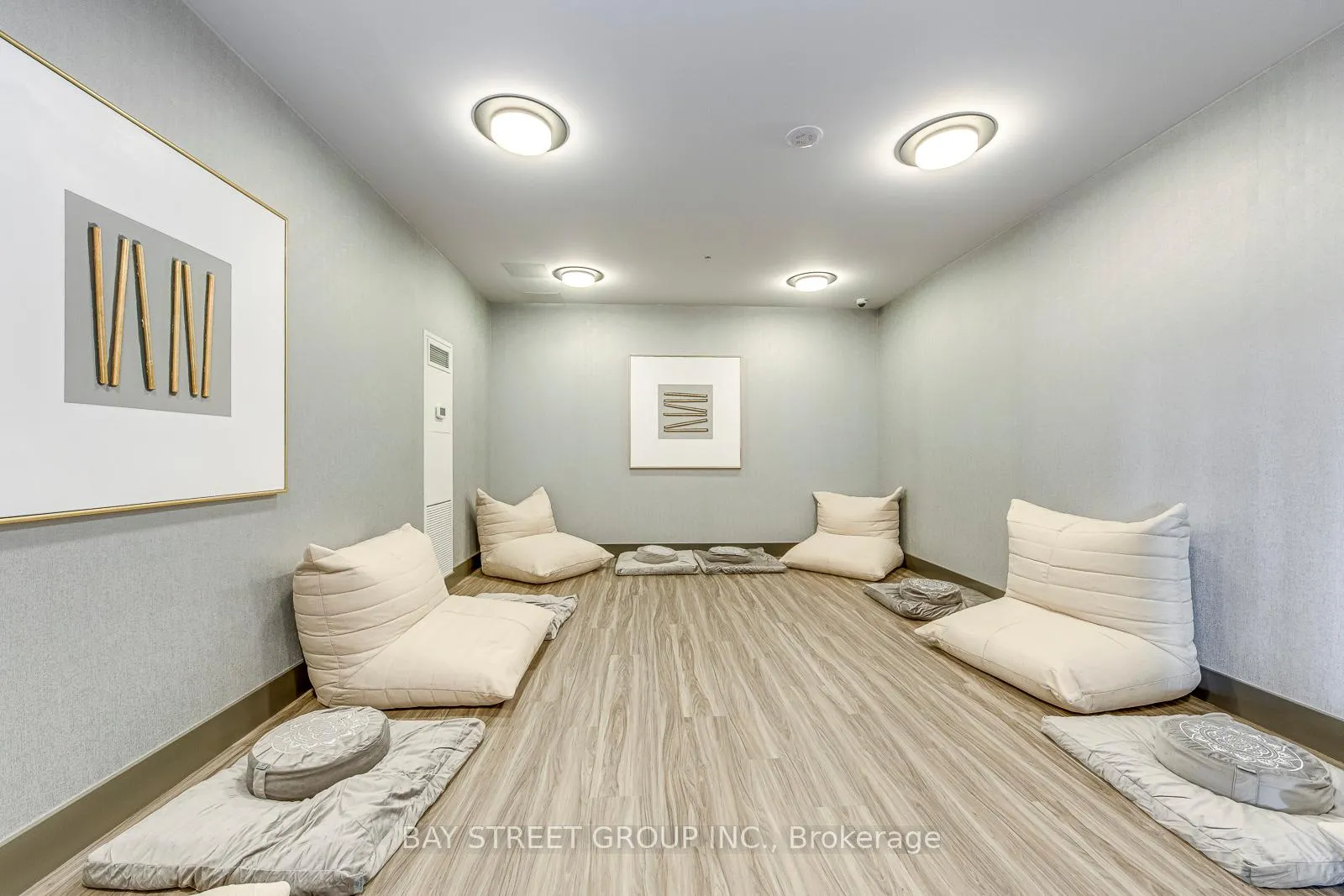 Photo 48 of Unit 1504, 75 James Street S, Hamilton, Corktown — HOMEH