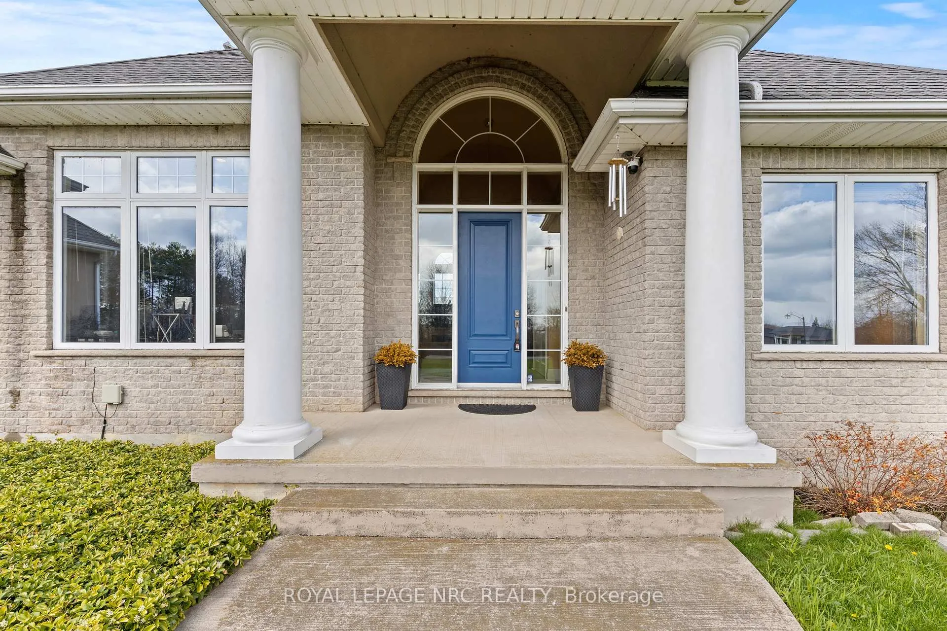 Photo 5 of 2615 Miller Road, Niagara Falls, Lyons Creek — HOMEH