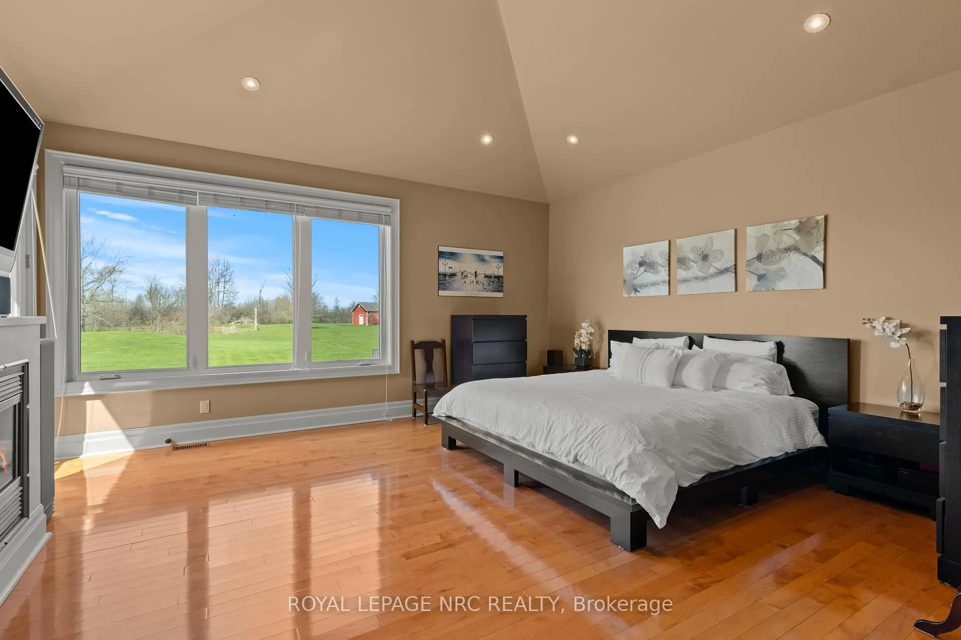 Photo 23 of 2615 Miller Road, Niagara Falls, Lyons Creek — HOMEH