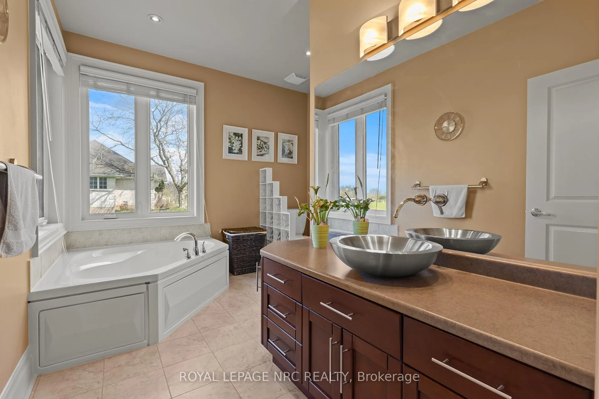 Photo 25 of 2615 Miller Road, Niagara Falls, Lyons Creek — HOMEH