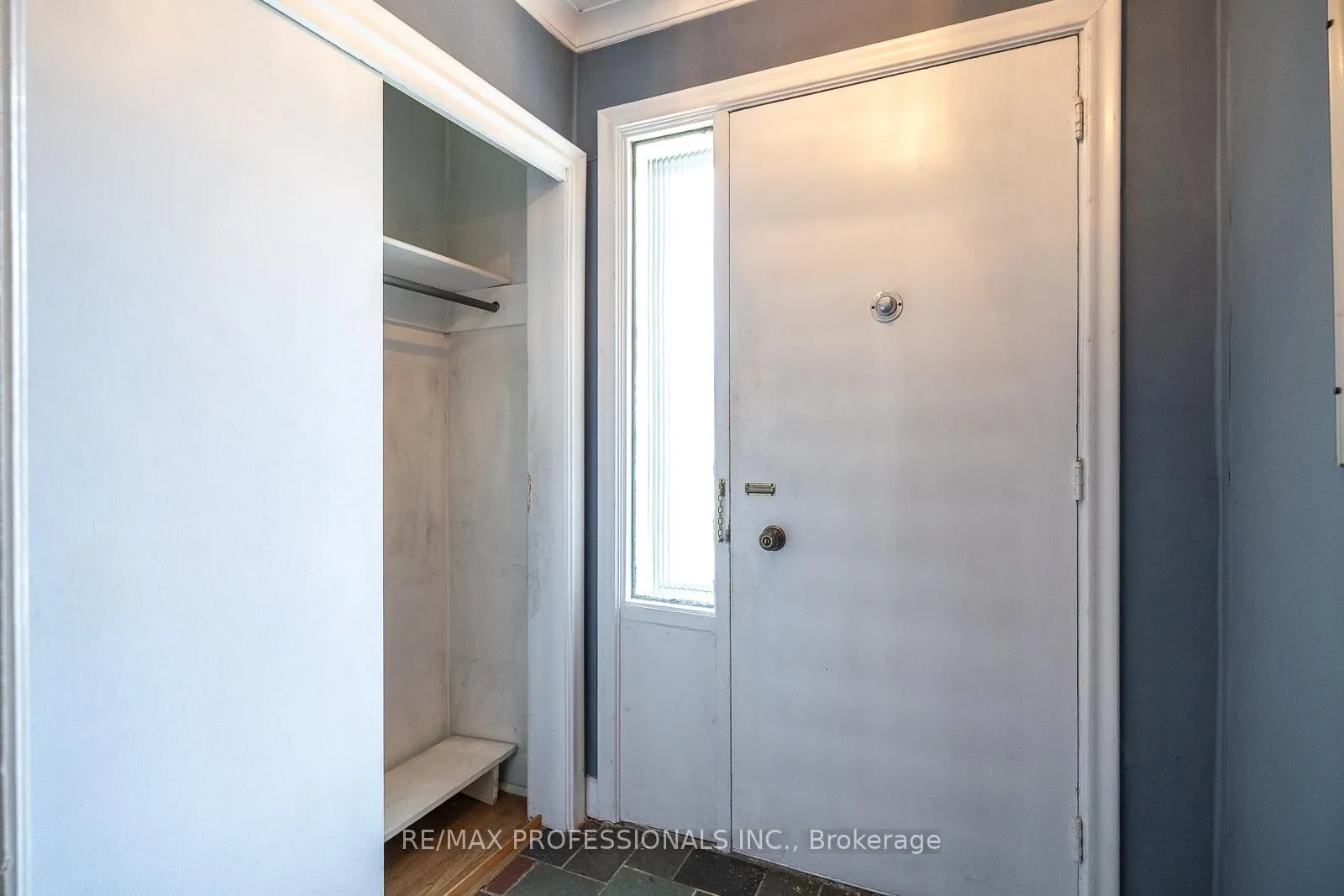 Photo 5 of 90 Baycrest Avenue, Toronto, Englemount-Lawrence — HOMEH