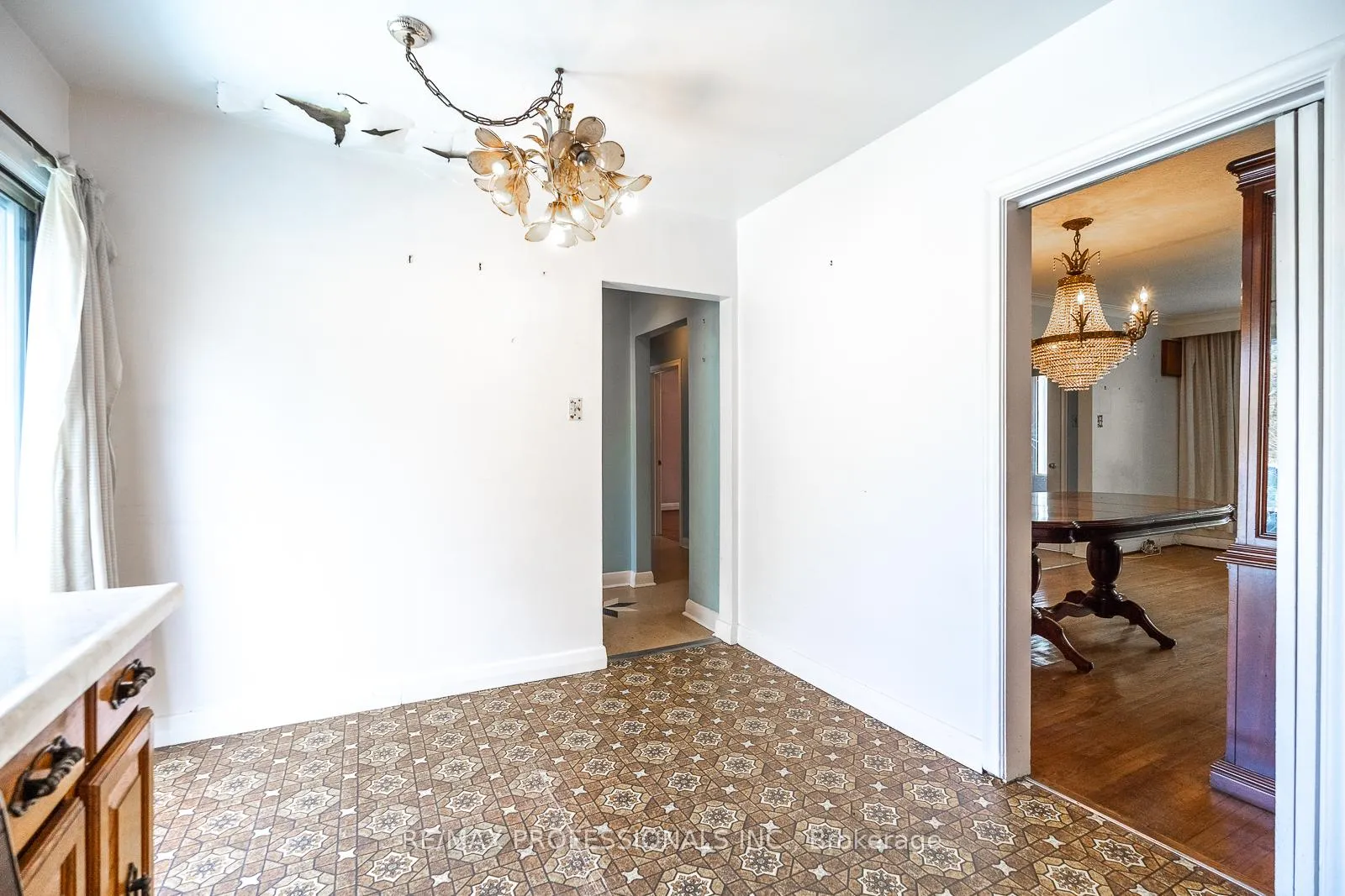 Photo 14 of 90 Baycrest Avenue, Toronto, Englemount-Lawrence — HOMEH
