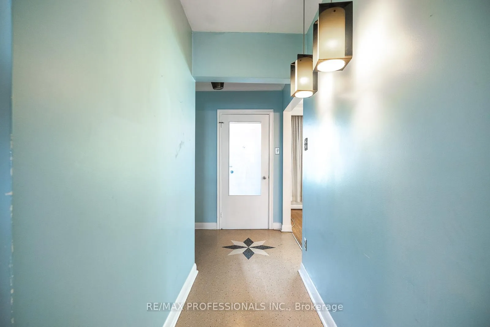 Photo 15 of 90 Baycrest Avenue, Toronto, Englemount-Lawrence — HOMEH
