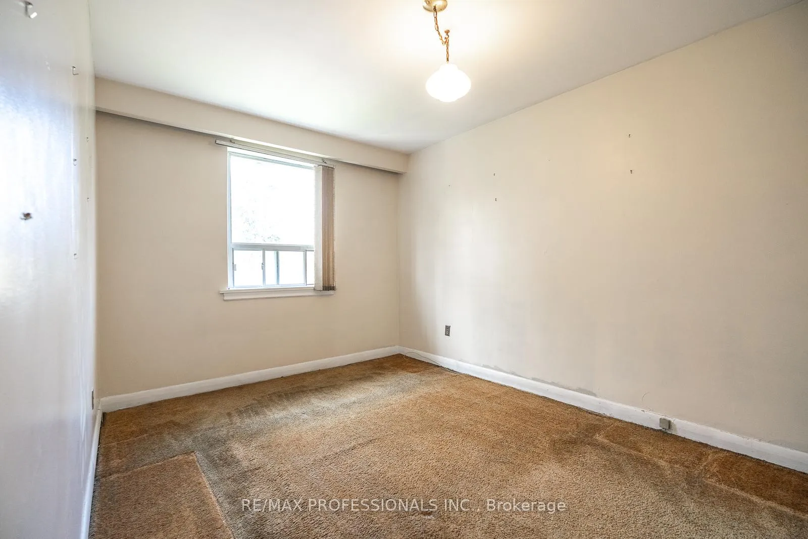 Photo 17 of 90 Baycrest Avenue, Toronto, Englemount-Lawrence — HOMEH