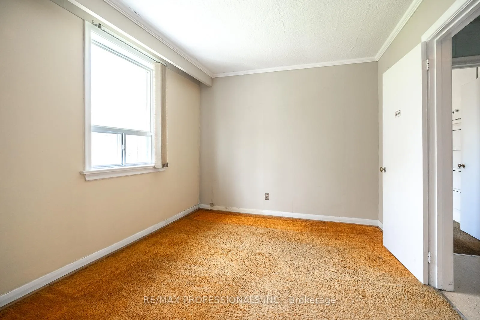 Photo 19 of 90 Baycrest Avenue, Toronto, Englemount-Lawrence — HOMEH