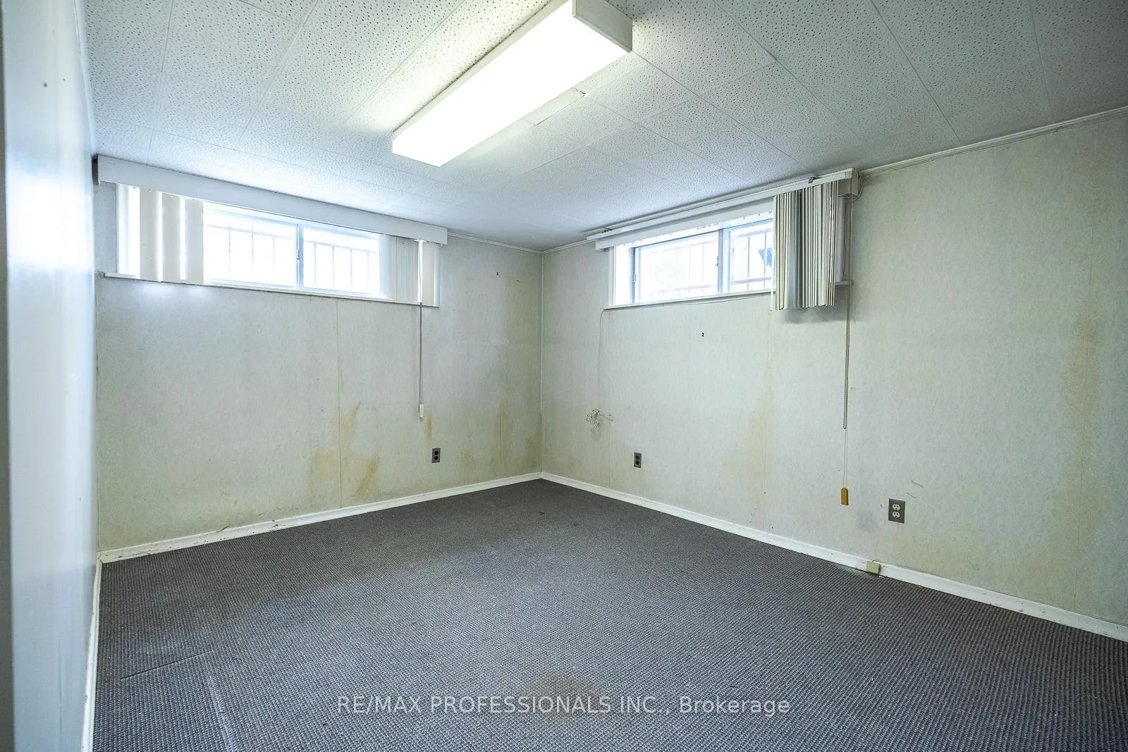 Photo 28 of 90 Baycrest Avenue, Toronto, Englemount-Lawrence — HOMEH