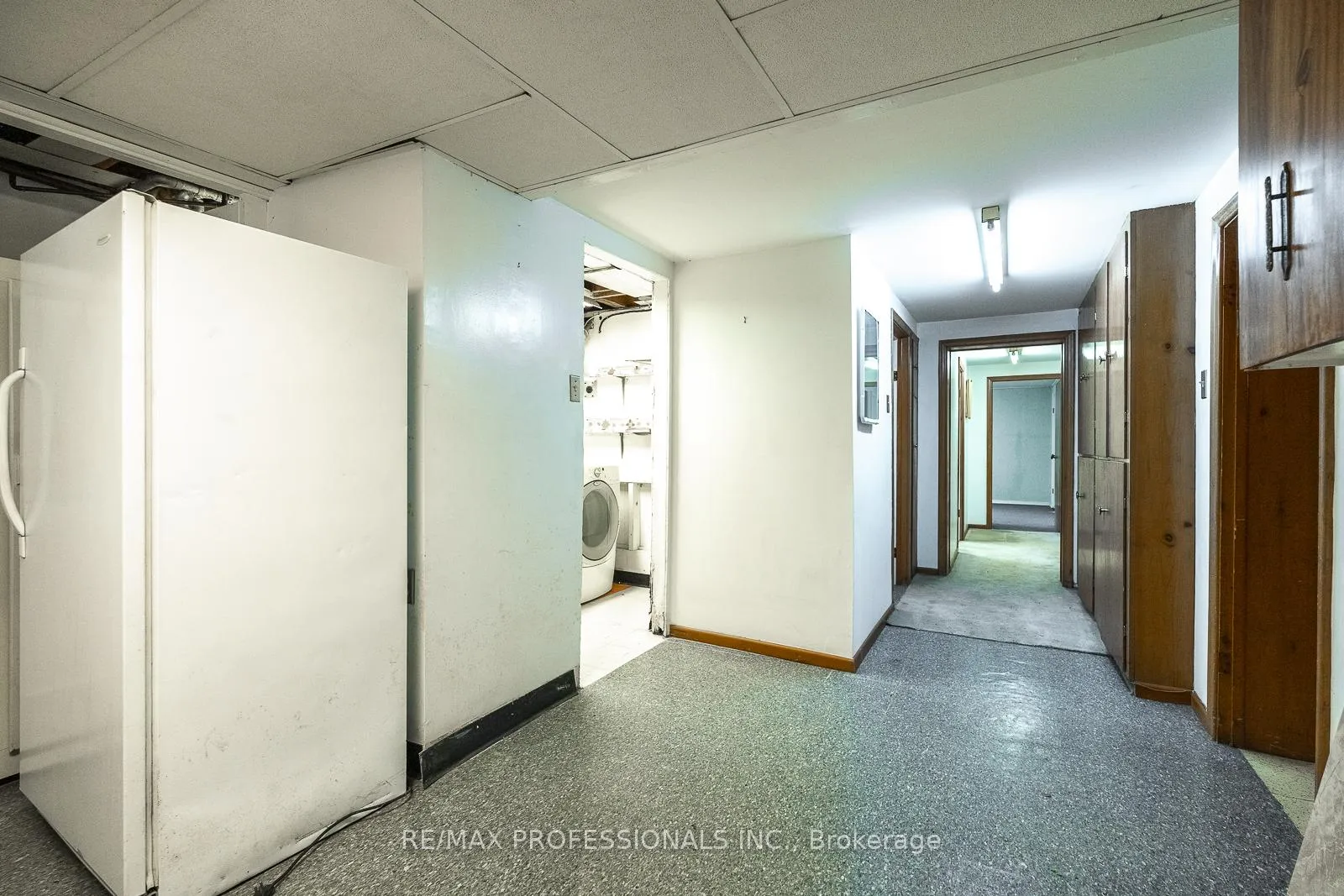 Photo 33 of 90 Baycrest Avenue, Toronto, Englemount-Lawrence — HOMEH