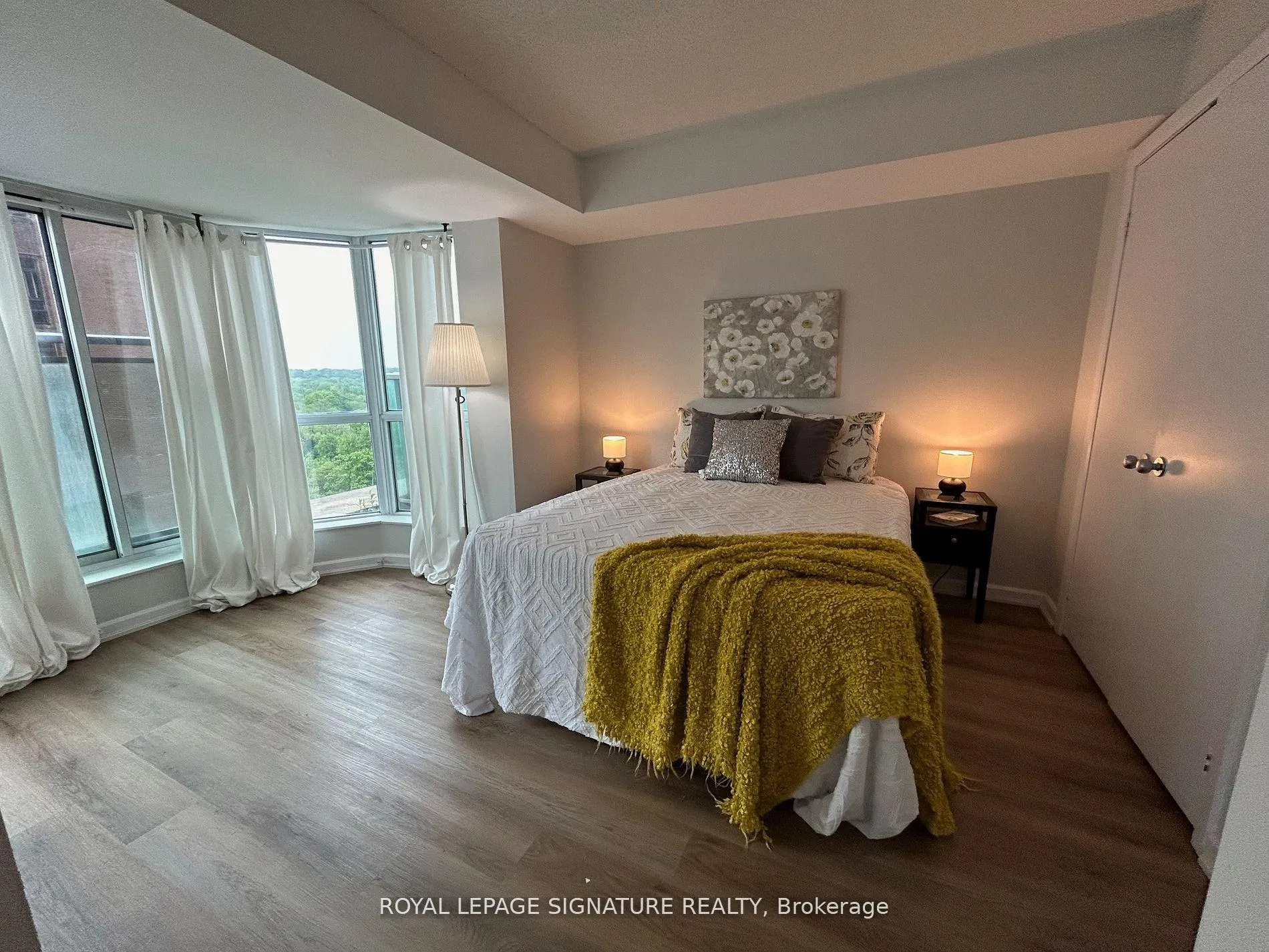 Photo 11 of Unit 1502, 8 Park Road, Toronto, Rosedale-Moore Park — HOMEH