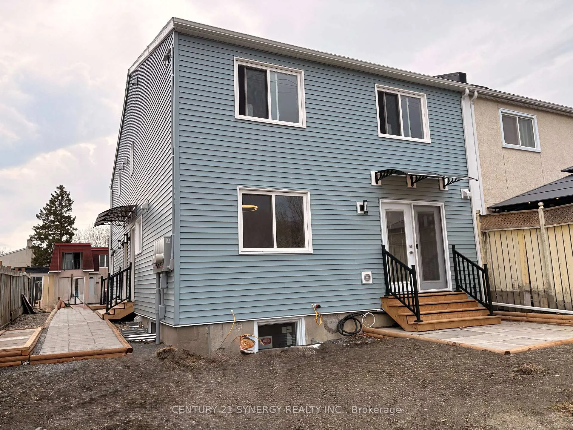 Photo 3 of 93B Tarquin Crescent, Ottawa, Westcliffe Estates — HOMEH