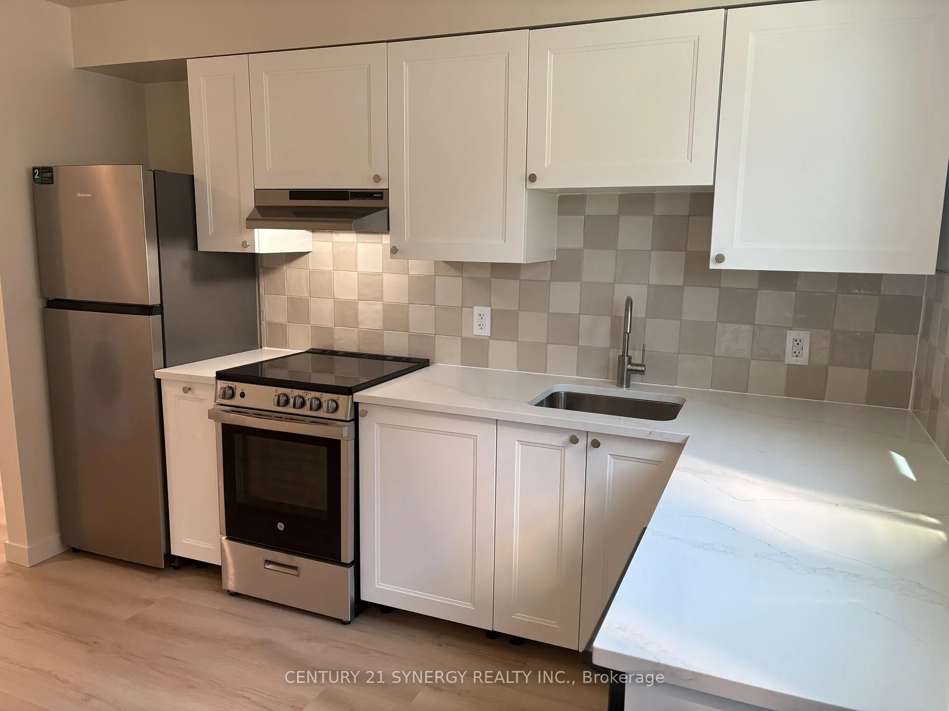 Photo 5 of 93B Tarquin Crescent, Ottawa, Westcliffe Estates — HOMEH