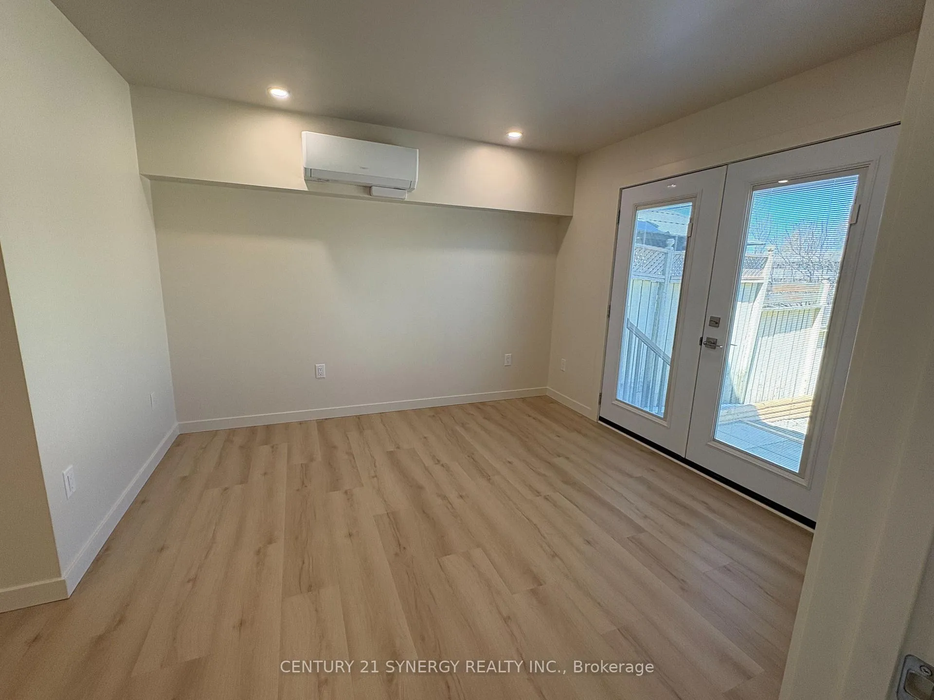 Photo 10 of 93B Tarquin Crescent, Ottawa, Westcliffe Estates — HOMEH