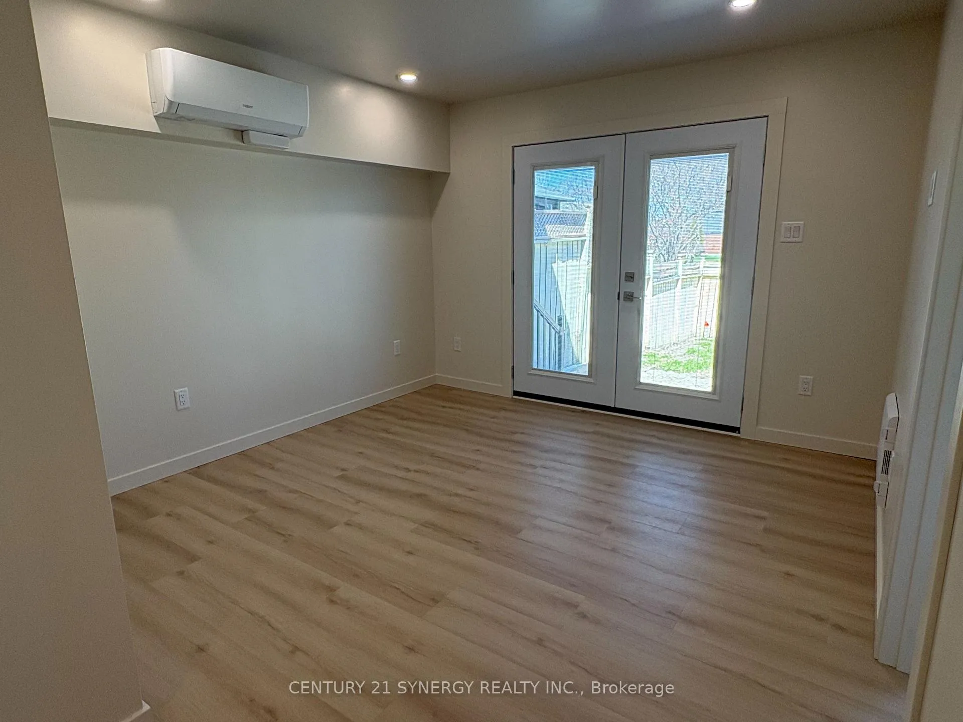 Photo 11 of 93B Tarquin Crescent, Ottawa, Westcliffe Estates — HOMEH
