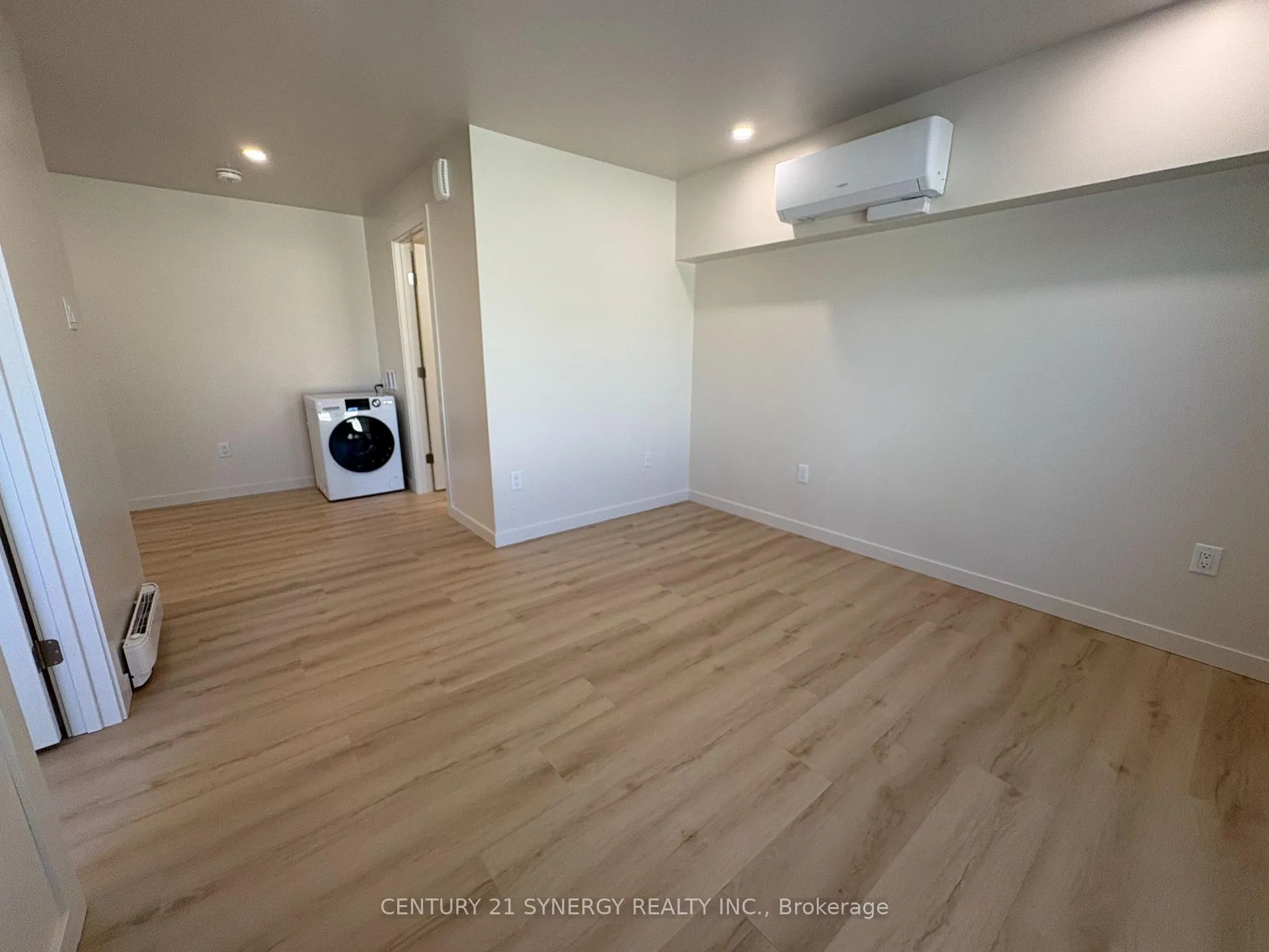 Photo 12 of 93B Tarquin Crescent, Ottawa, Westcliffe Estates — HOMEH