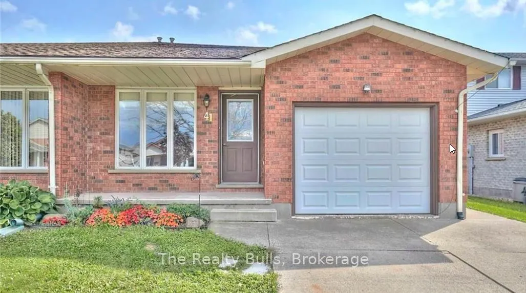 Photo 1 of 41 Poplar Crescent, Welland, N. Welland — HOMEH