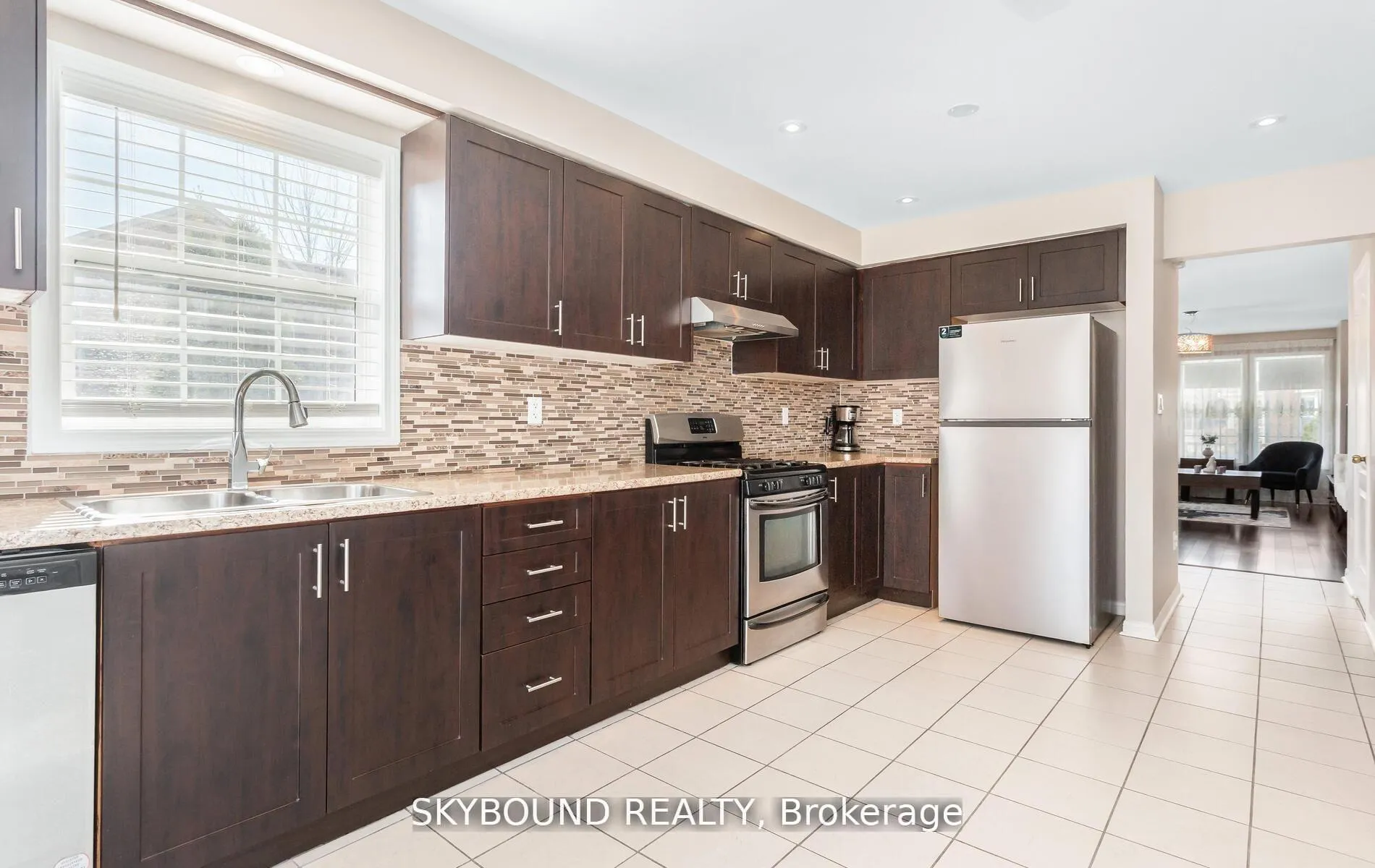 Photo 9 of 1057 Cooper Avenue, Milton, Beaty — HOMEH