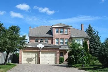 Front of Unit Lower L, 60 Cranberry Lane