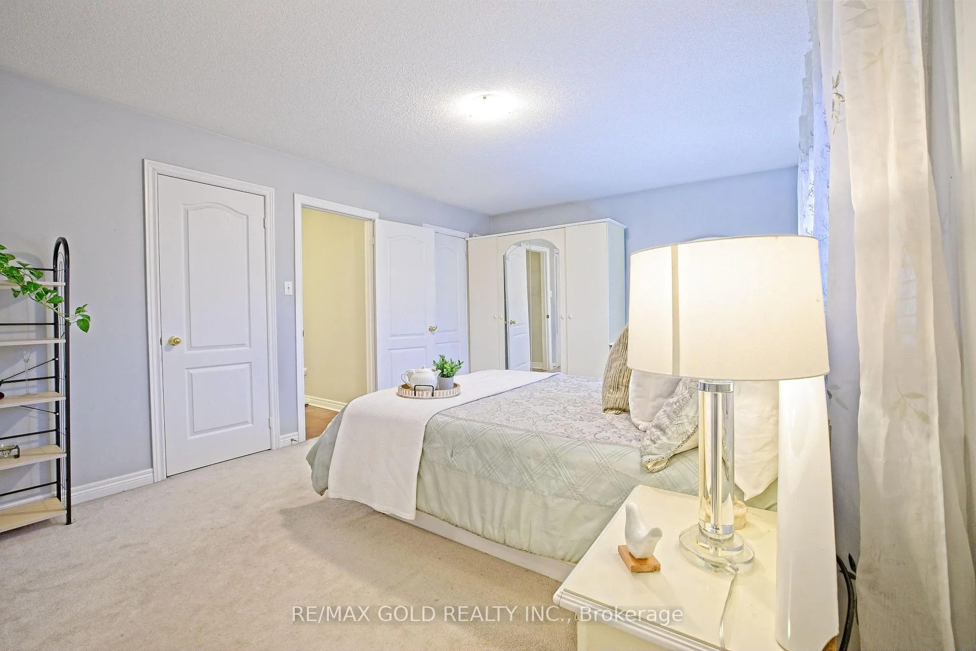 Photo 20 of 20 Treegrove Crescent, Brampton, Fletcher's Meadow — HOMEH