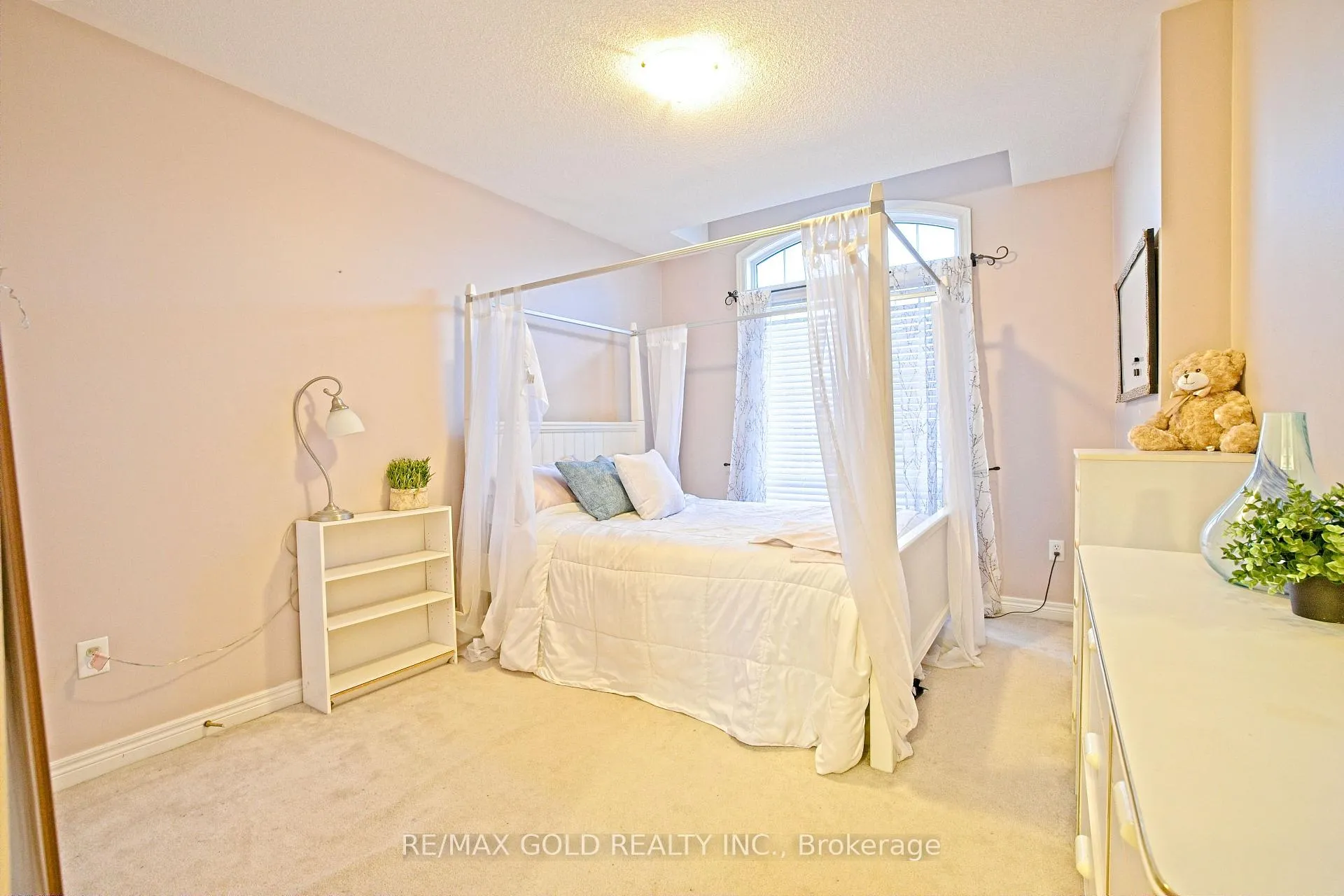Photo 24 of 20 Treegrove Crescent, Brampton, Fletcher's Meadow — HOMEH