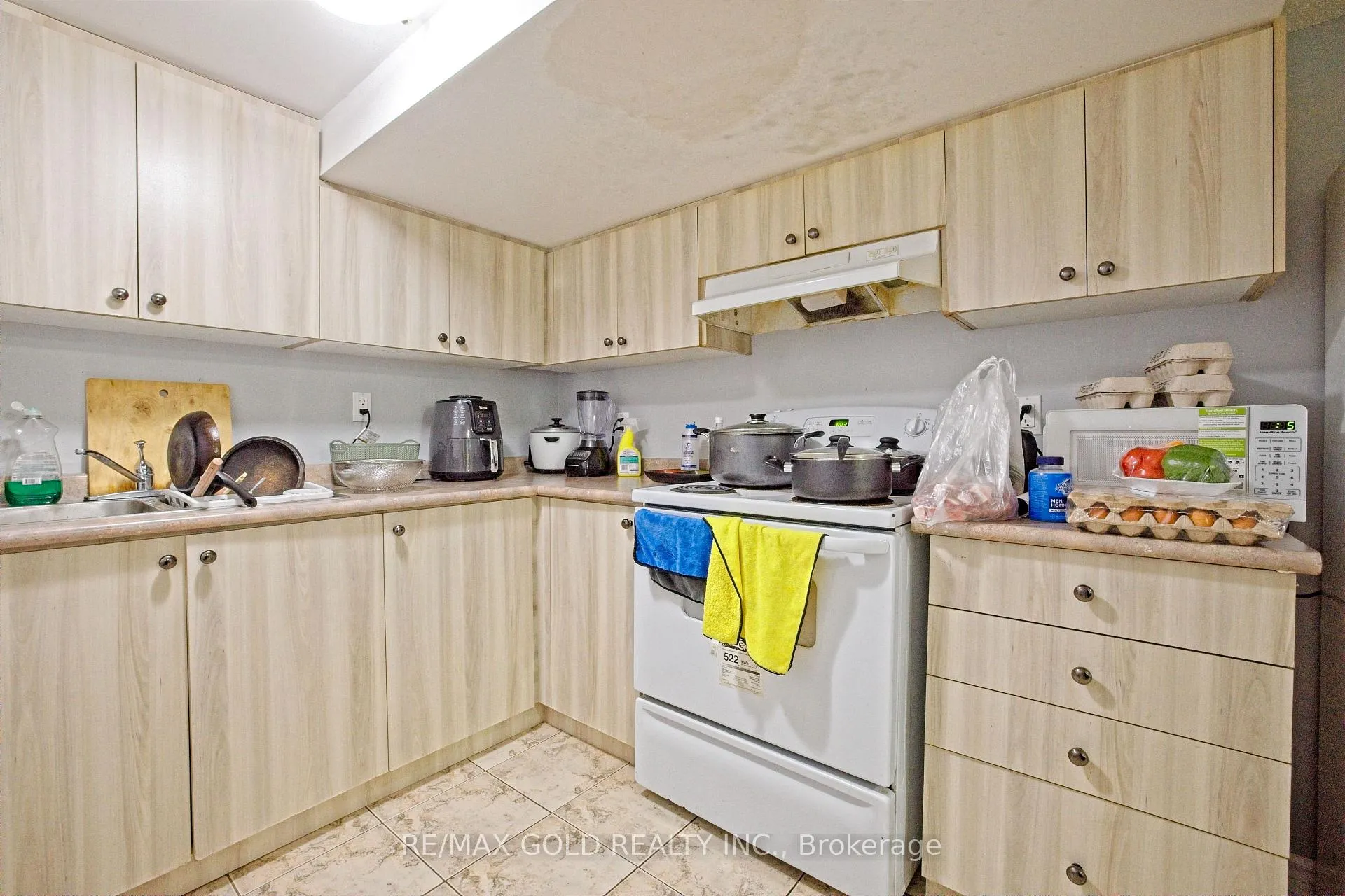 Photo 31 of 20 Treegrove Crescent, Brampton, Fletcher's Meadow — HOMEH