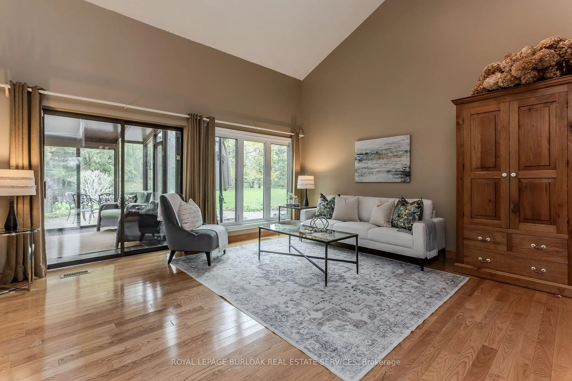 Photo 12 of 2431 Britannia Road, Burlington, Rural Burlington — HOMEH