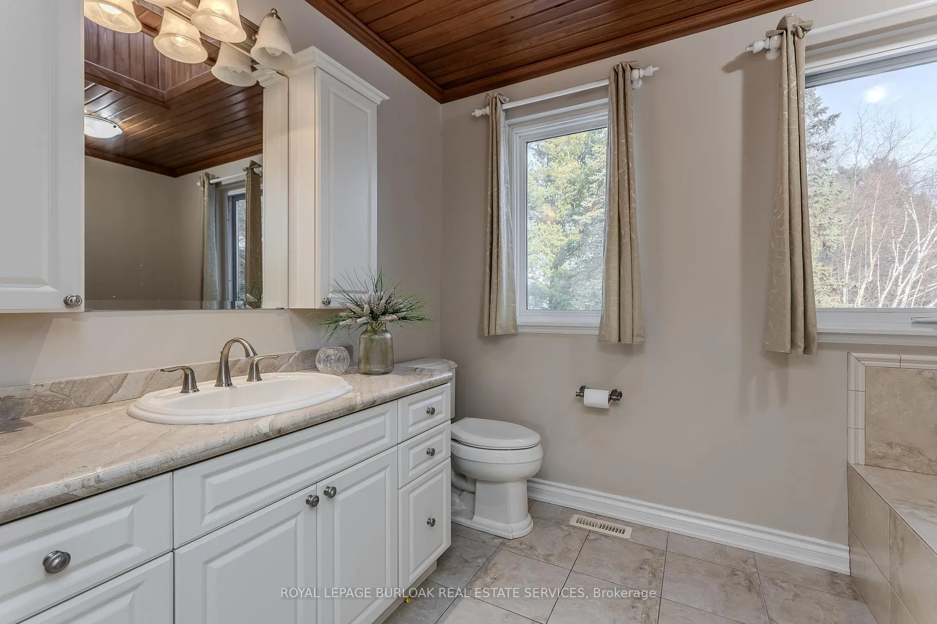 Photo 26 of 2431 Britannia Road, Burlington, Rural Burlington — HOMEH