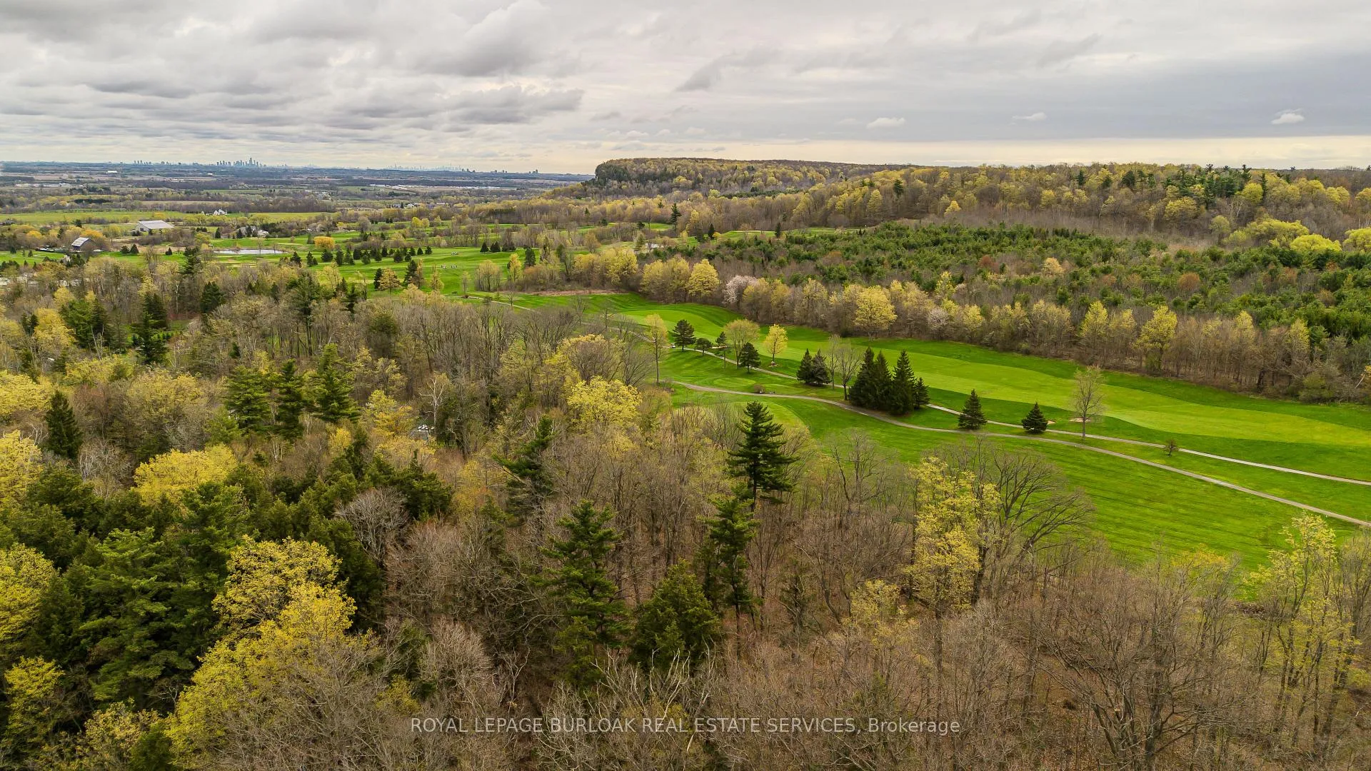 Photo 43 of 2431 Britannia Road, Burlington, Rural Burlington — HOMEH