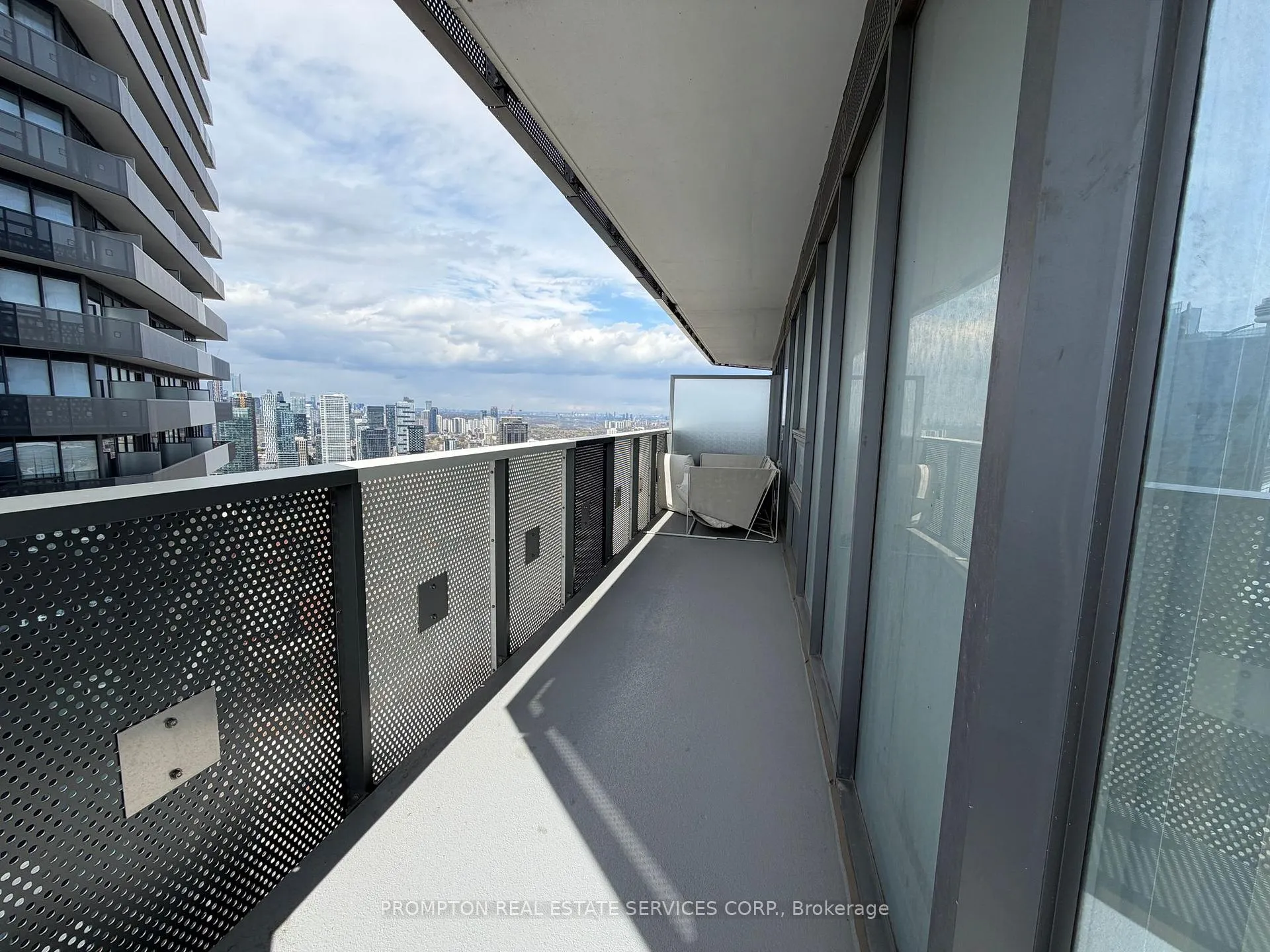 Photo 16 of Unit 5711, 138 Downes Street, Toronto, Waterfront Communities — HOMEH
