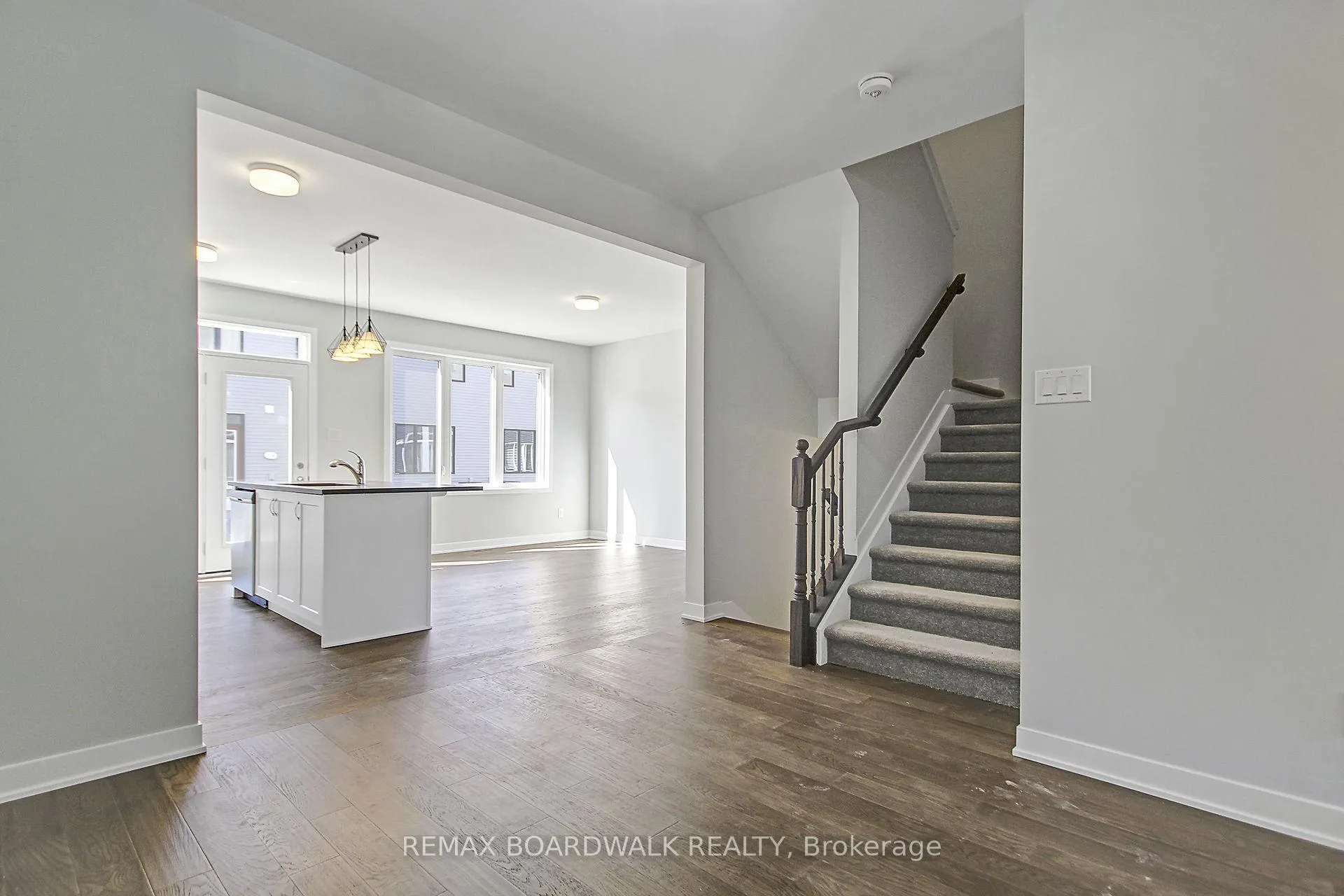Photo 9 of 1064 Curraglass Walk, Ottawa, Stittsville (North) — HOMEH