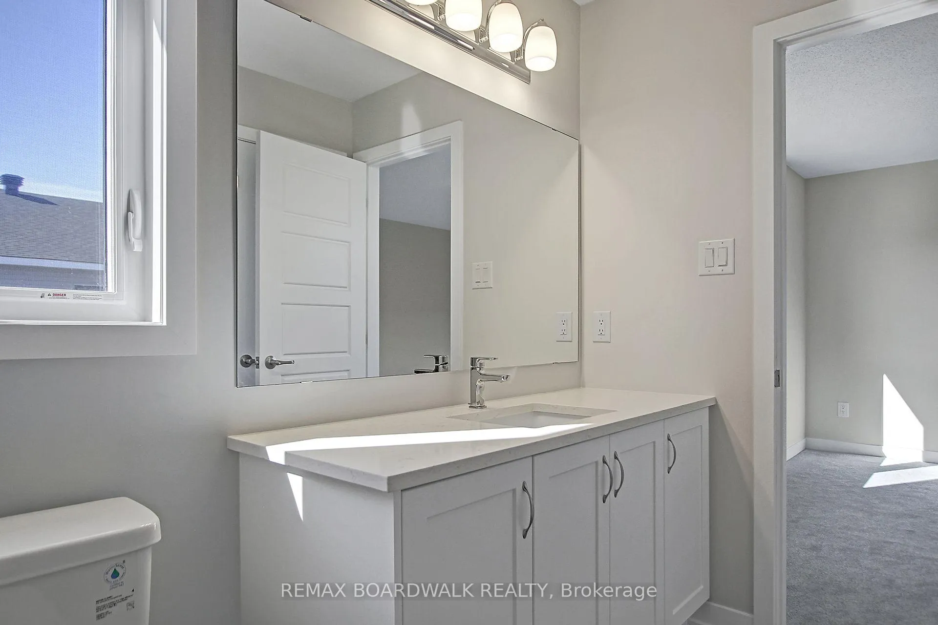 Photo 27 of 1064 Curraglass Walk, Ottawa, Stittsville (North) — HOMEH