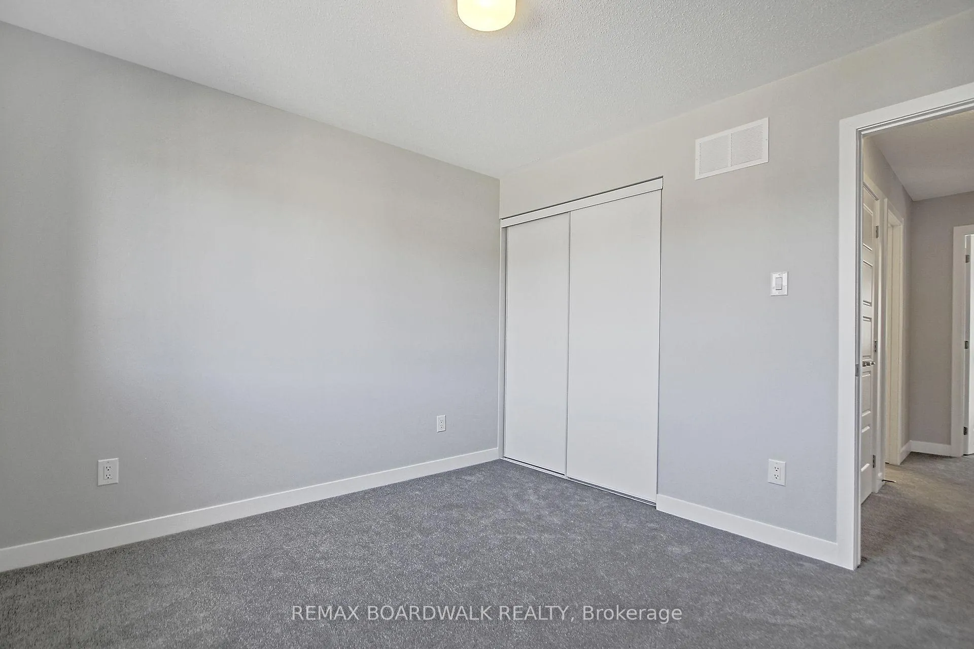 Photo 31 of 1064 Curraglass Walk, Ottawa, Stittsville (North) — HOMEH