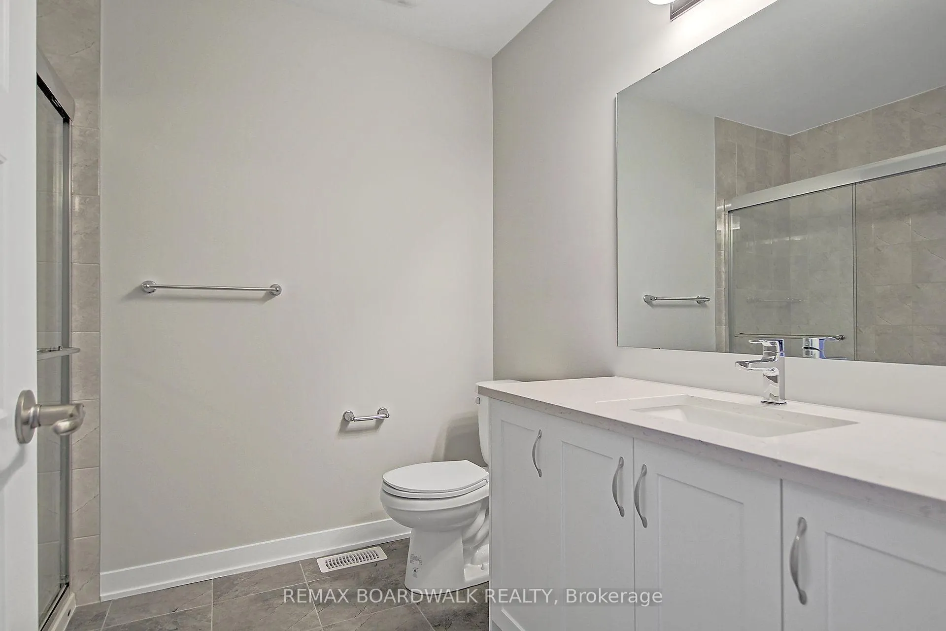 Photo 33 of 1064 Curraglass Walk, Ottawa, Stittsville (North) — HOMEH